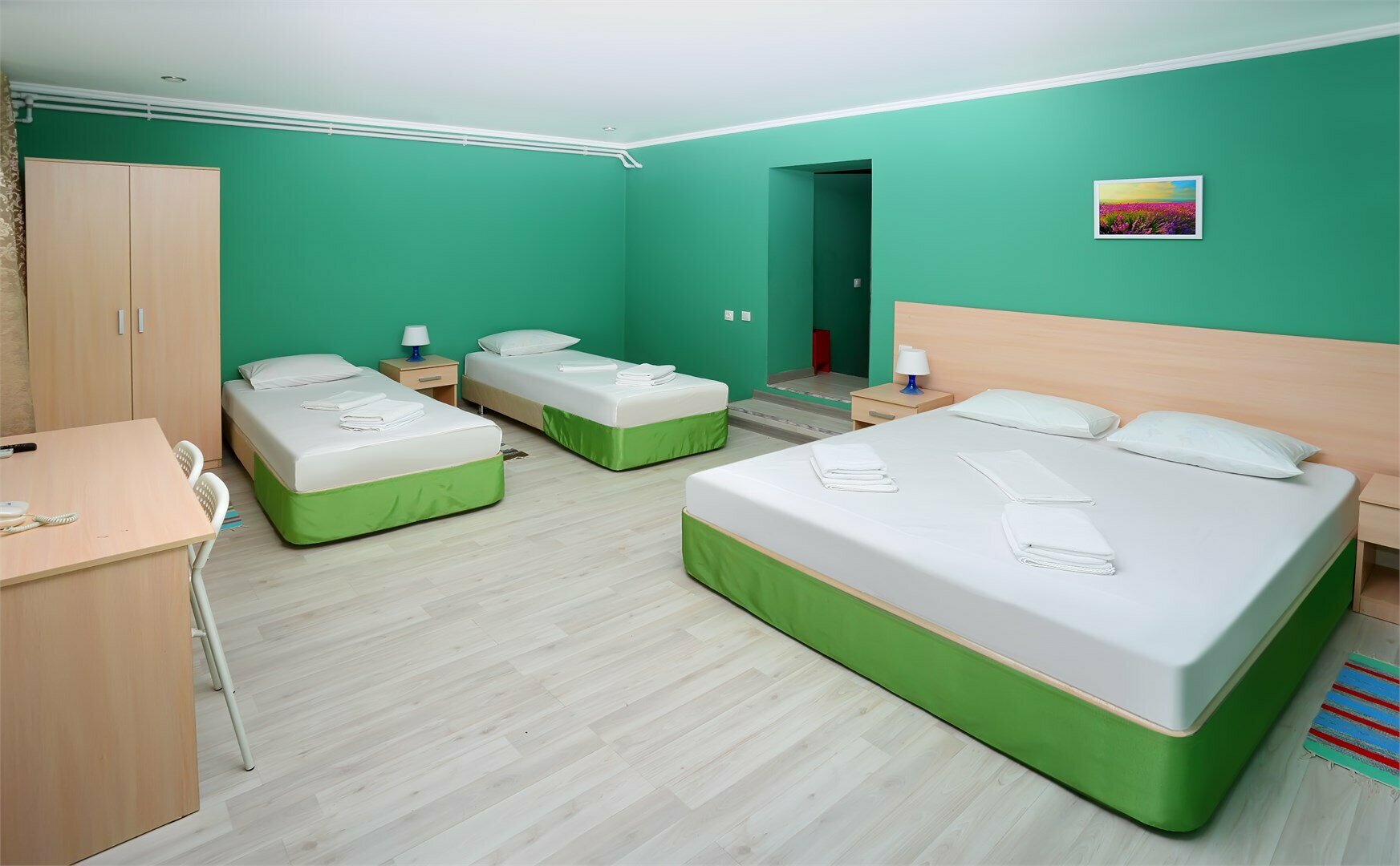 Четырехместный номер эконом-класса