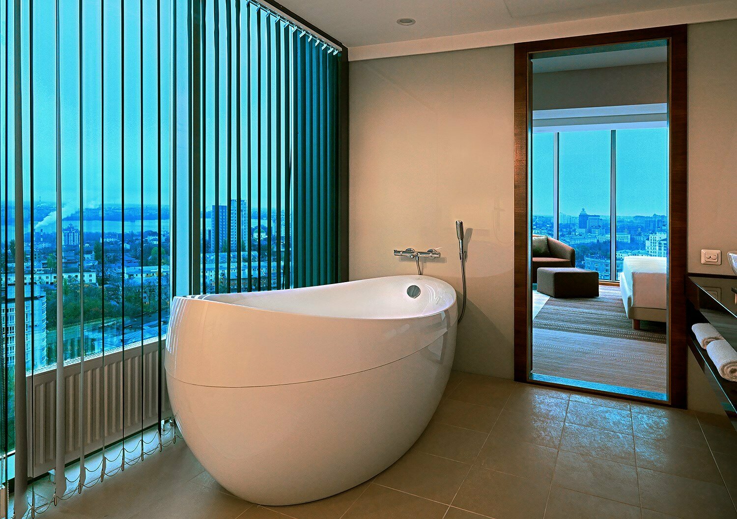 Улучшенный угловой номер