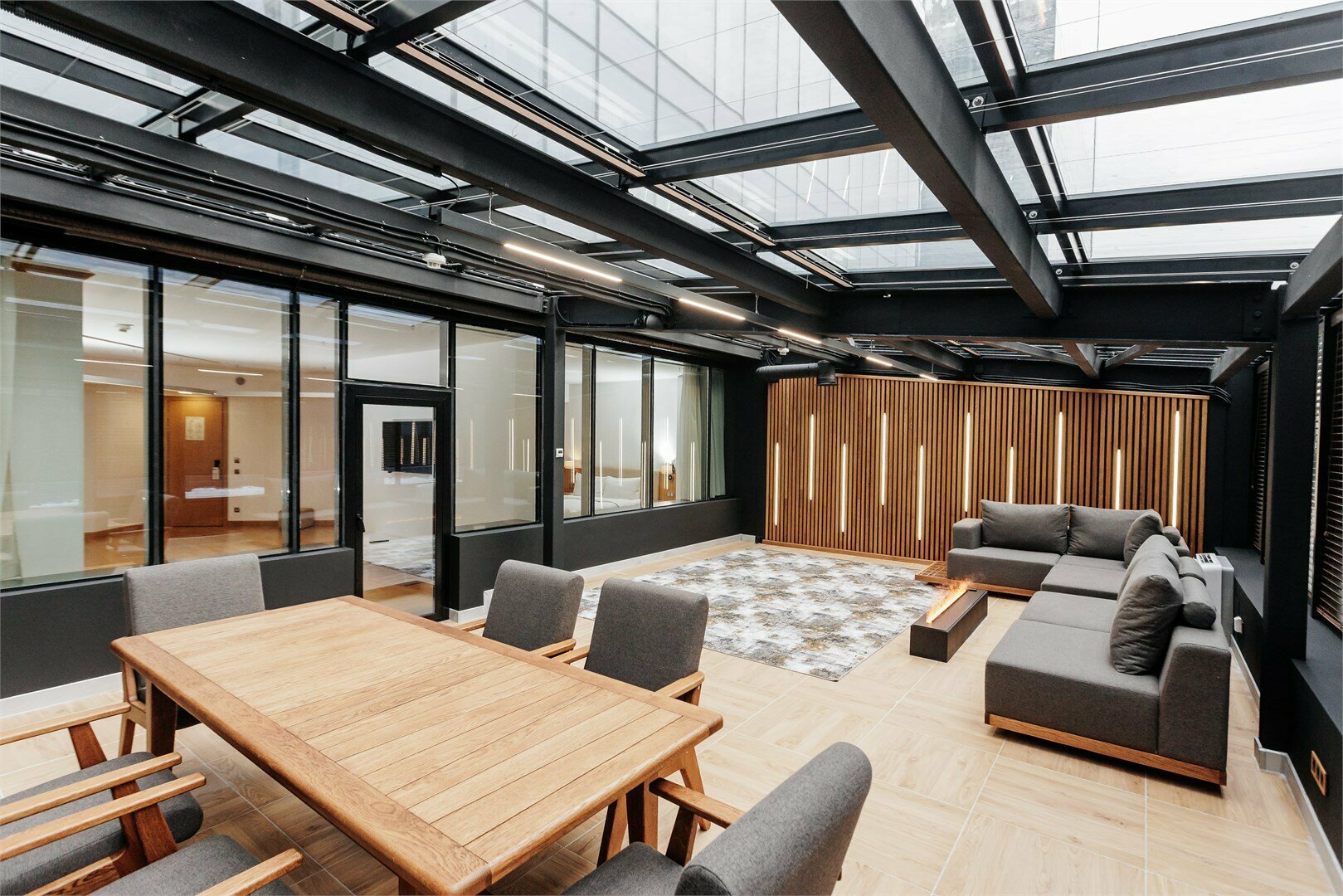 Апартаменты с 2 спальнями и террасой