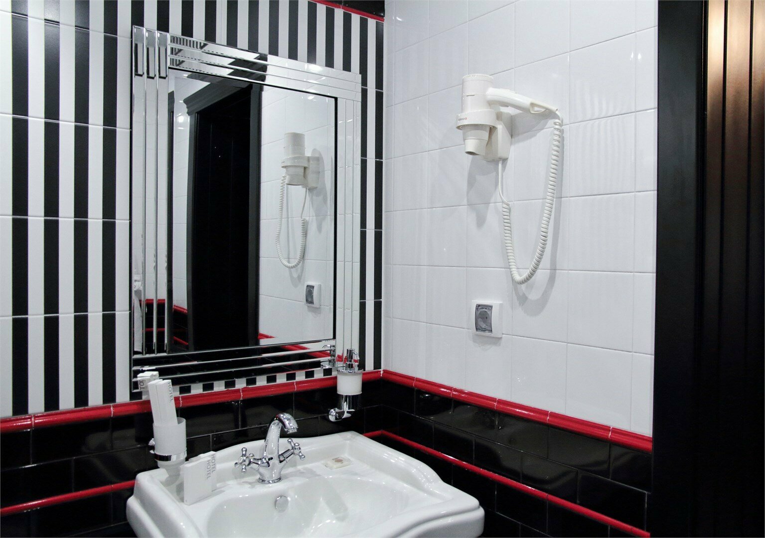 Стандартный двухместный номер с 1 кроватью  в мансарде