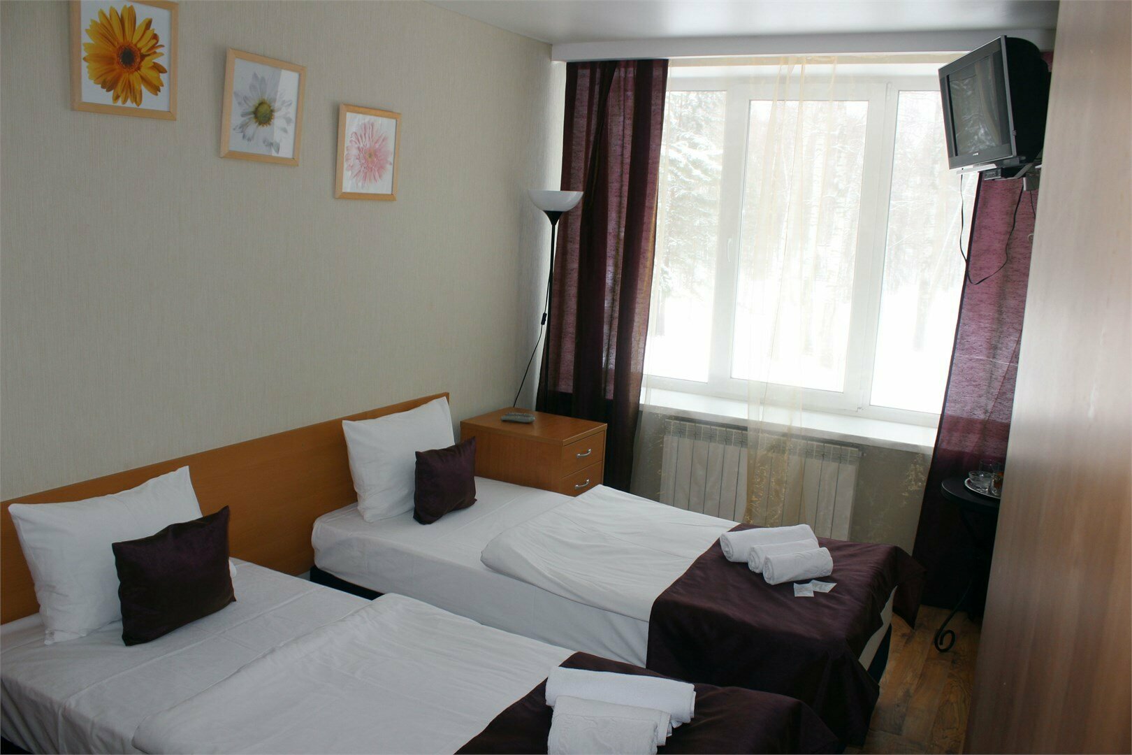 Номер категории "Эконом" блочного типа  (общий санузел с душевой кабиной на 2 номера)