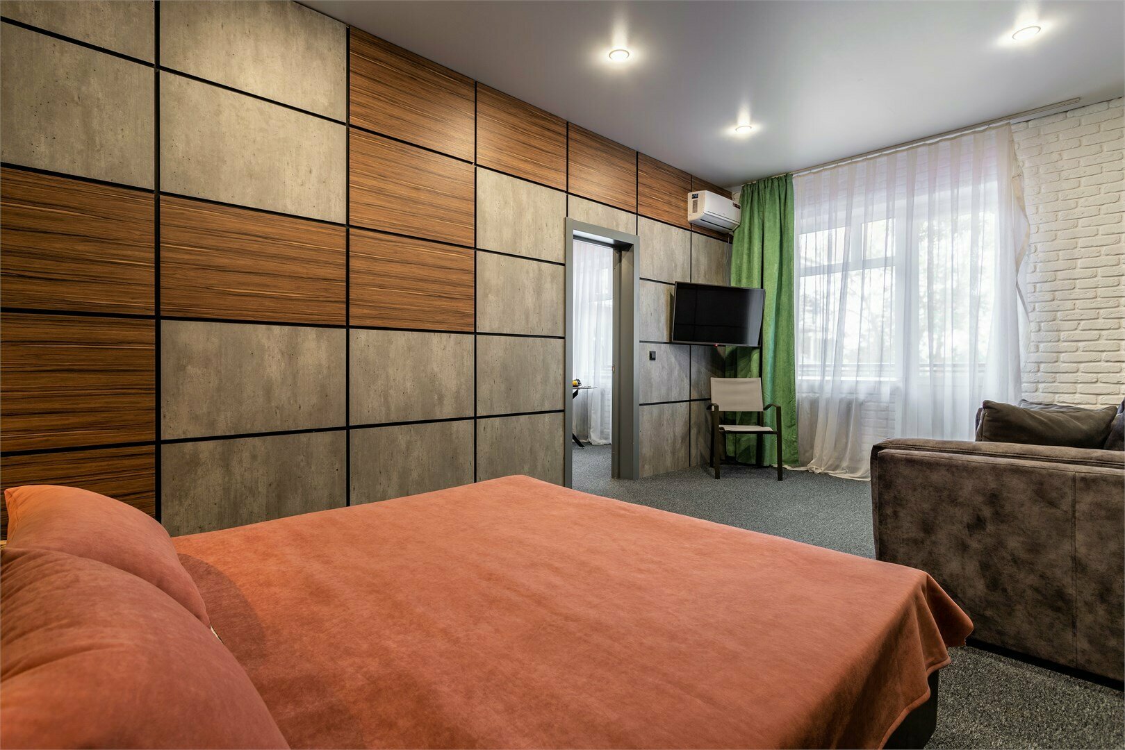 Апартаменты с кроватью размера «king-size», с балконом и видом на море