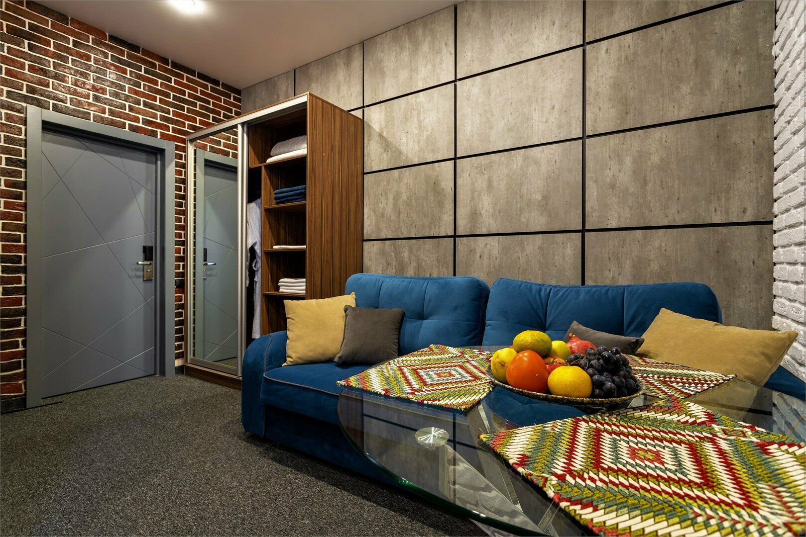 Люкс с кроватью размера «king-size», балконом и видом на море