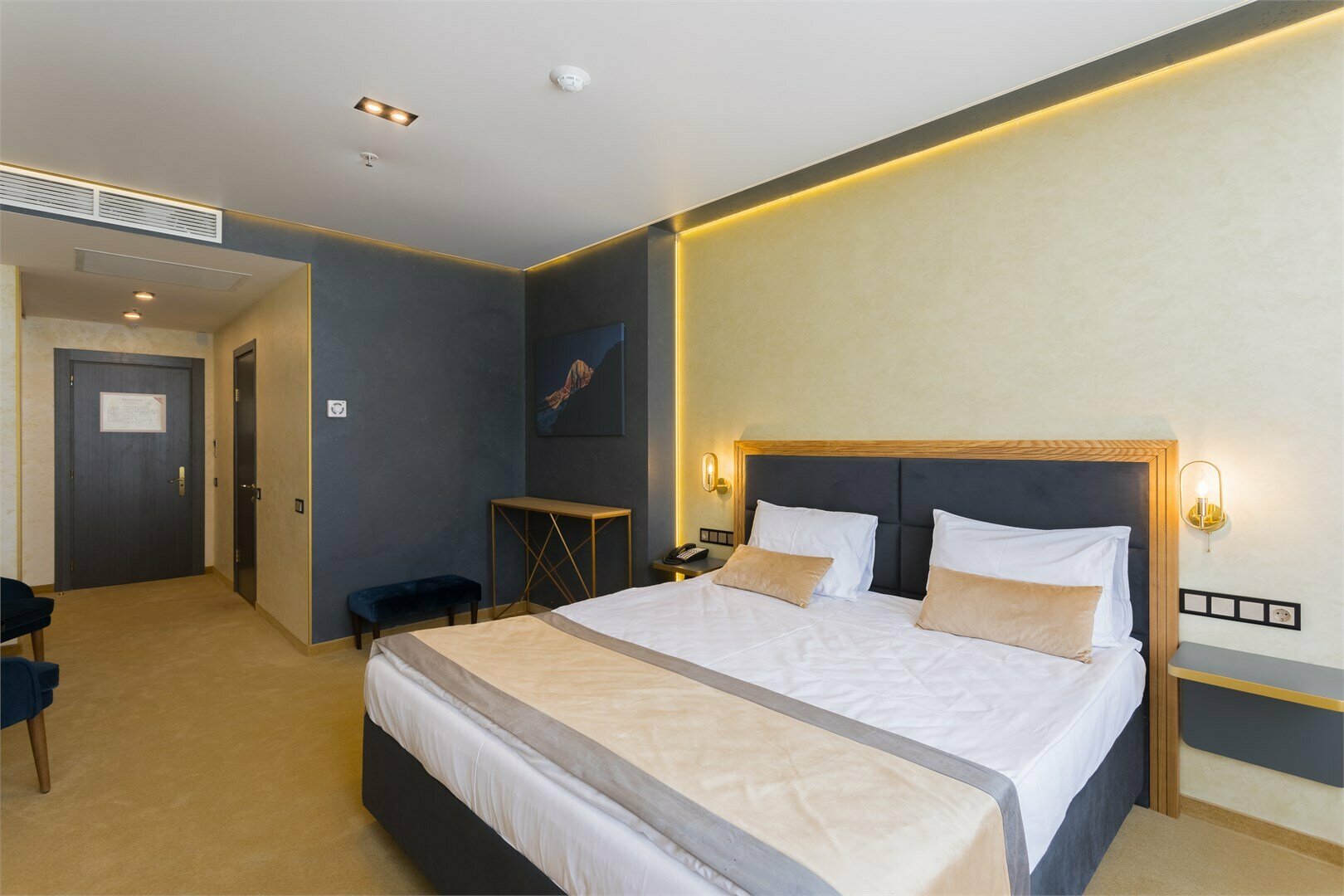 Улучшенный двухместный номер с 1 кроватью