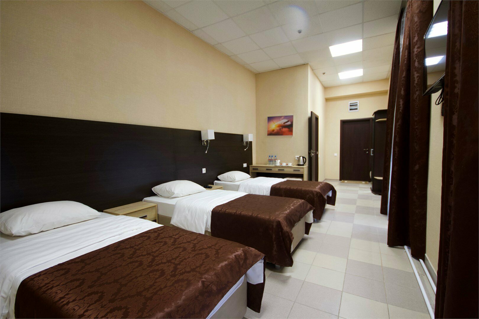 Трехместный номер с душем