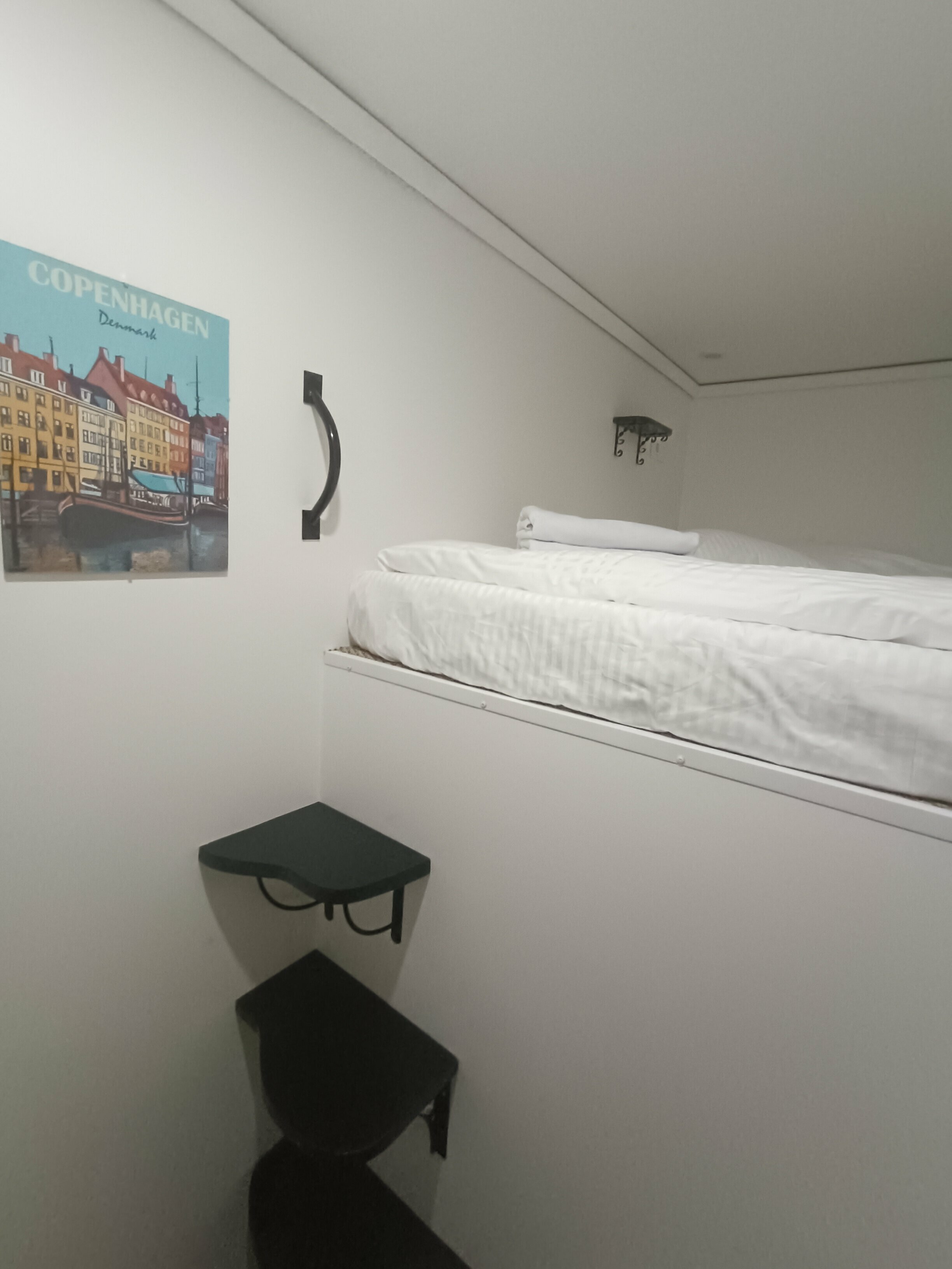 Двухместный  эконом с одной кроватью (без окна)