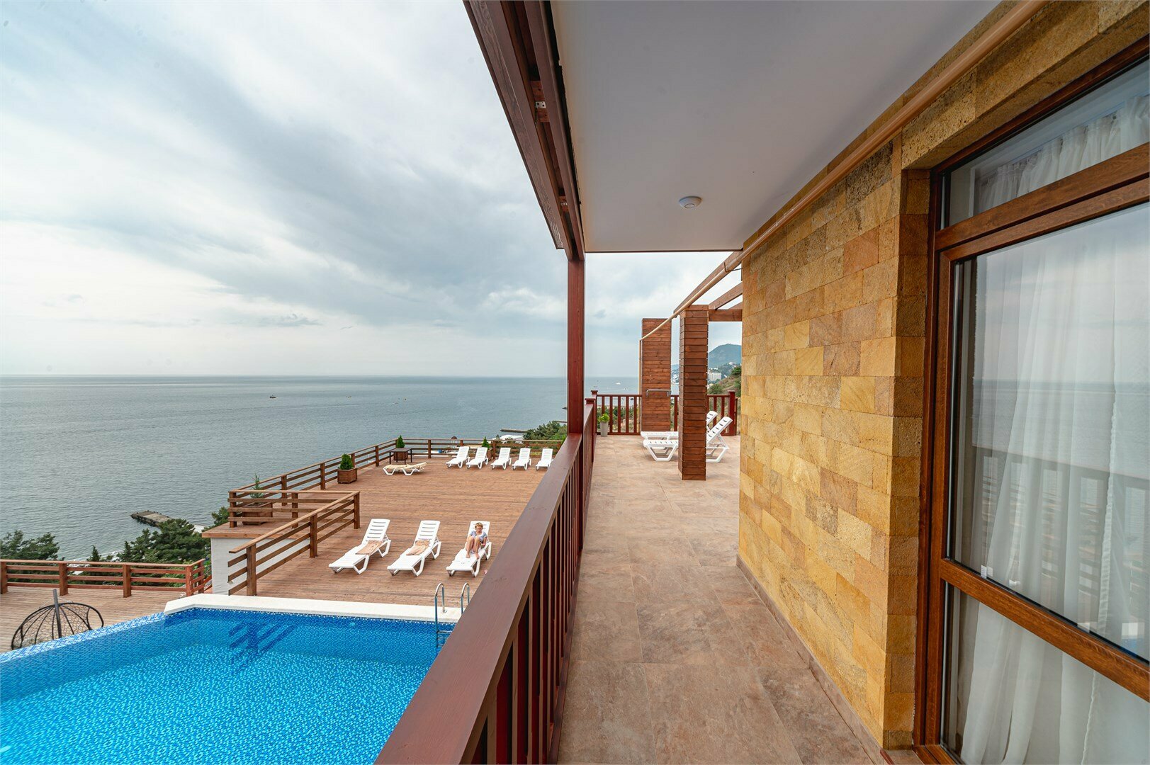 Люкс с видом на море "Körbek"