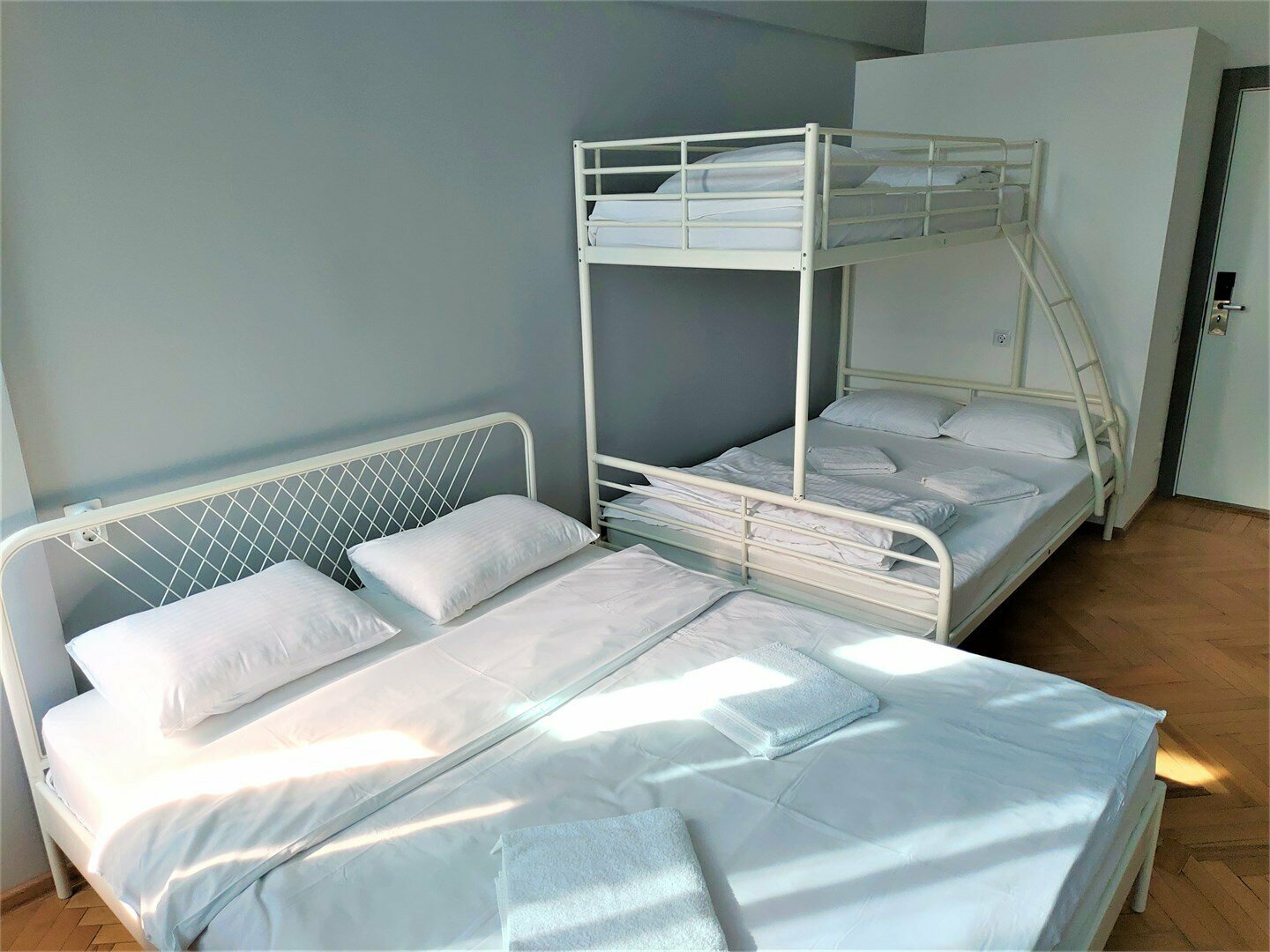 Семейный номер №409