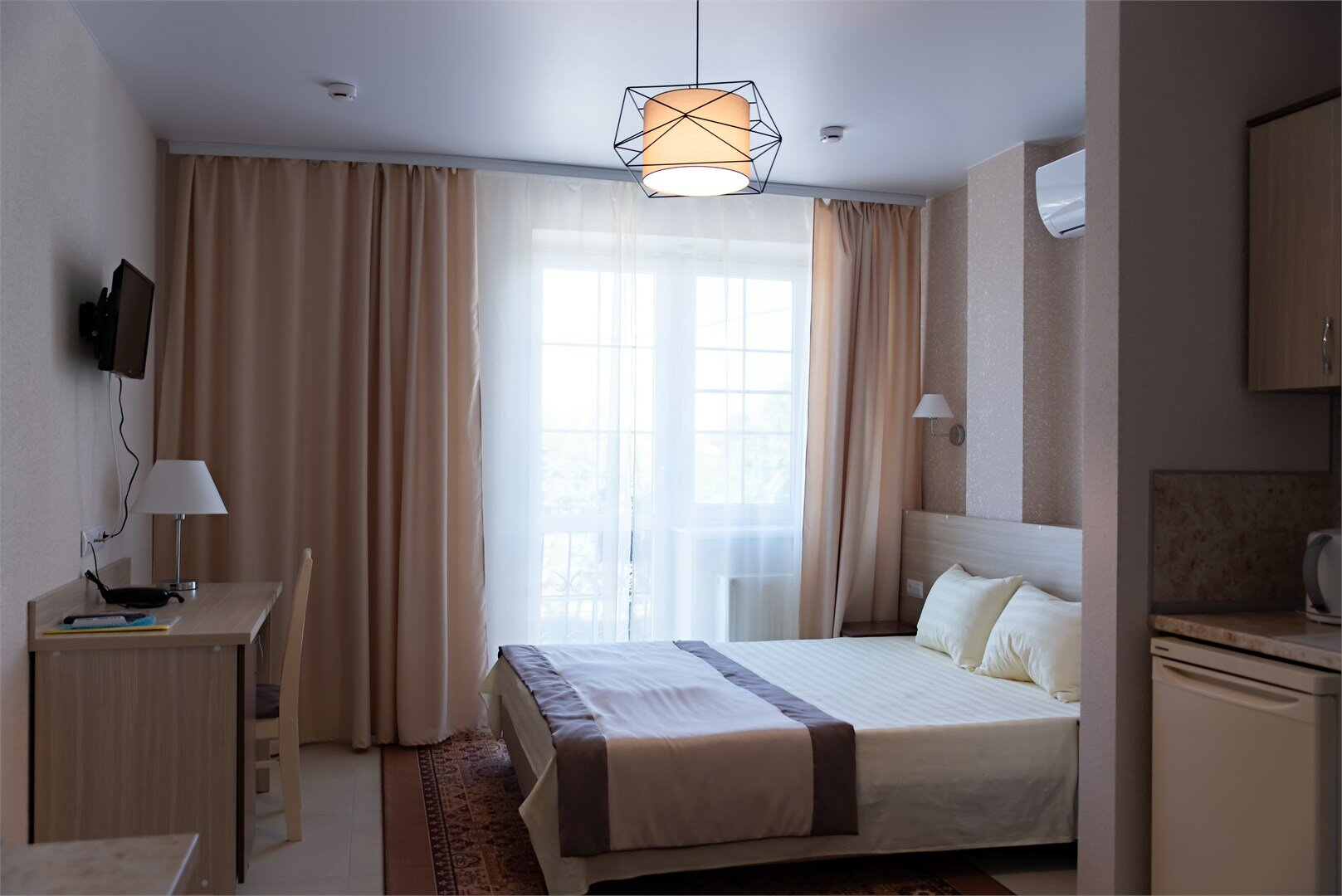 Двухместный номер Делюкс с 1 кроватью и балконом