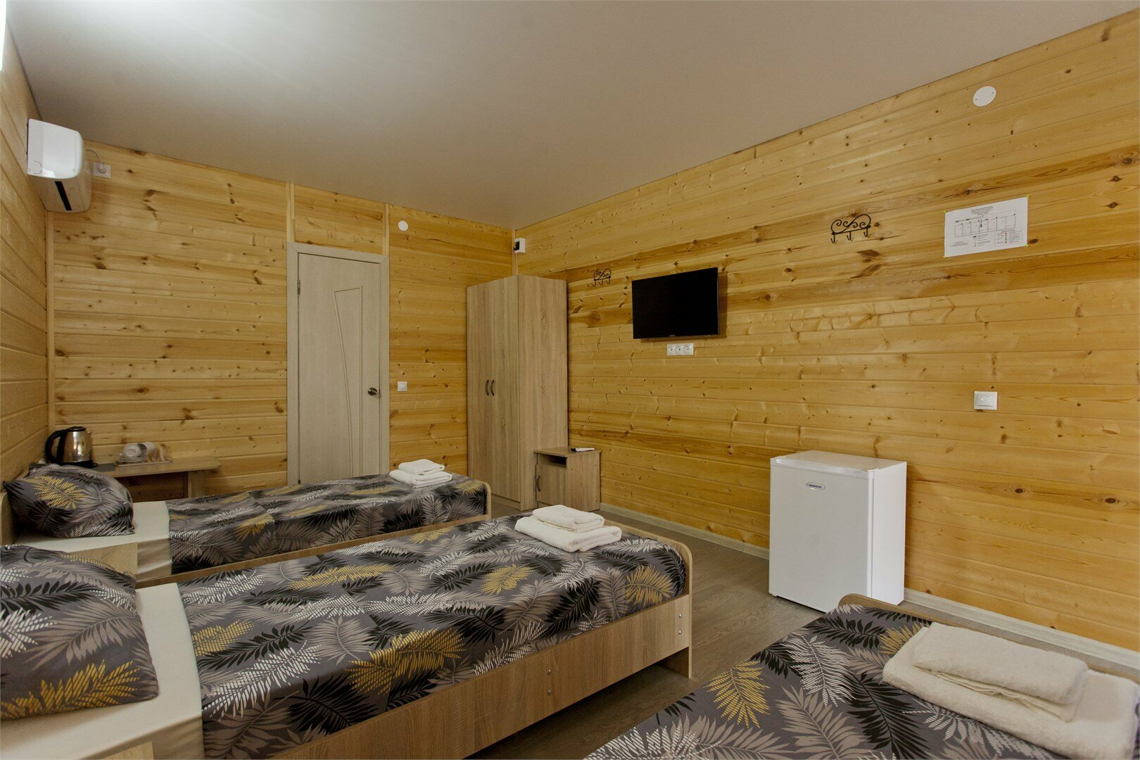 Трехместный номер с террасой