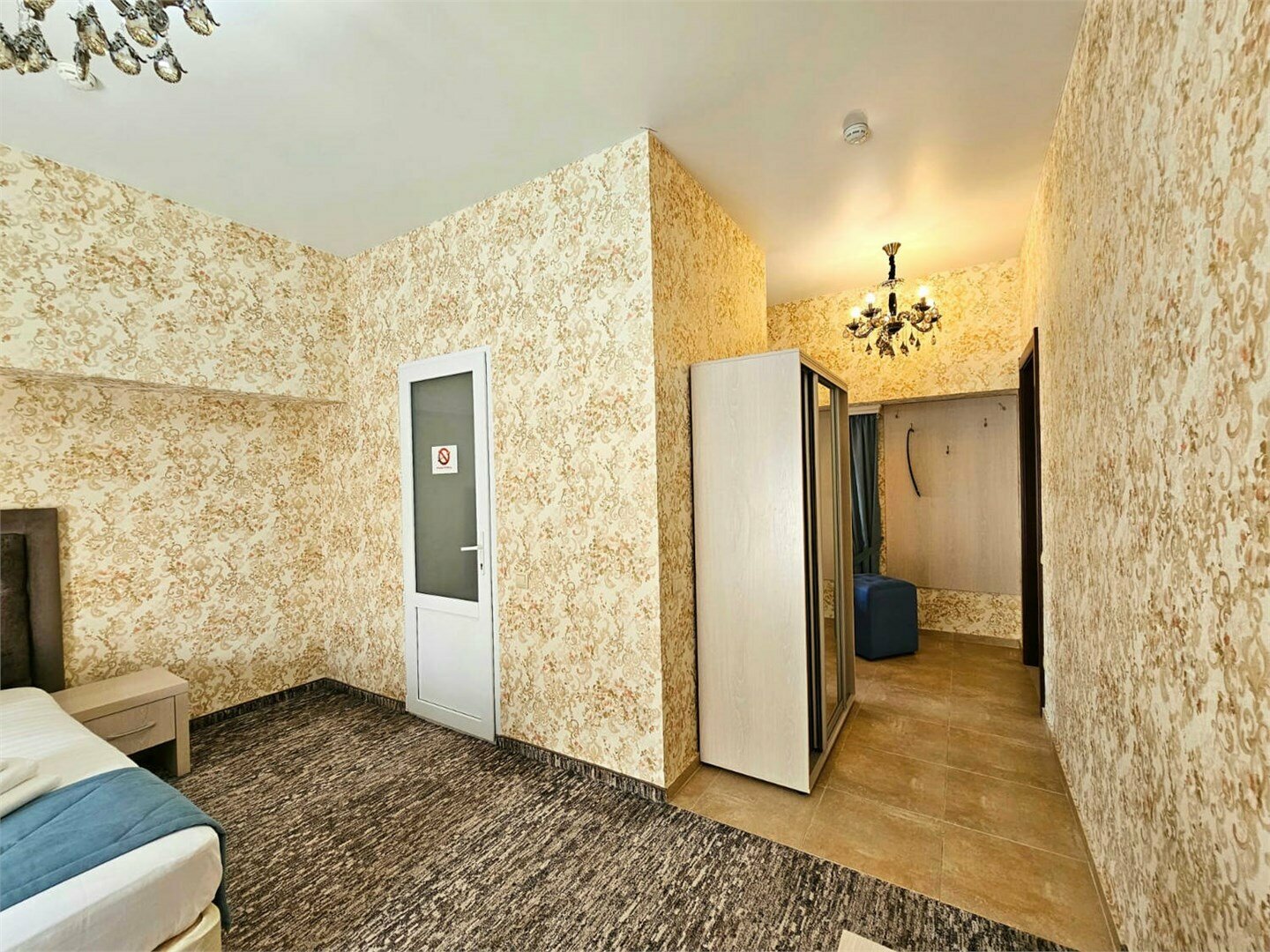 Улучшенный люкс