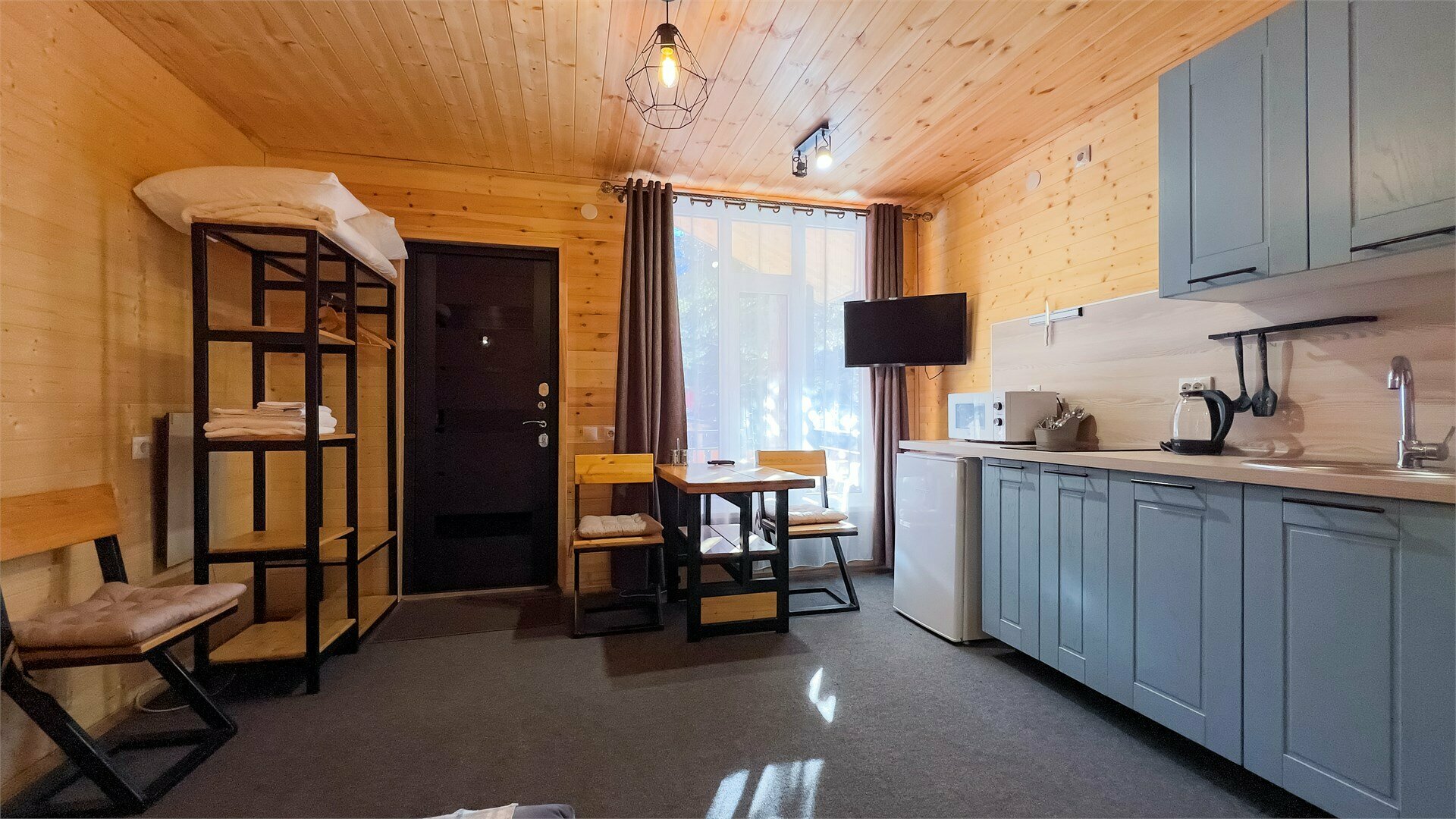 Дом с видом на горы