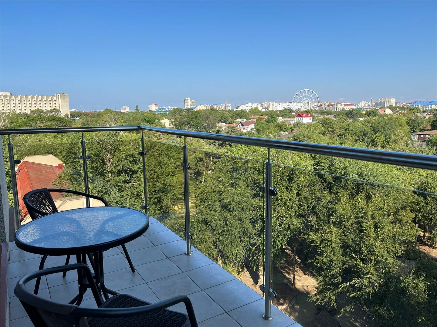 Классический люкс с кухней и террасой