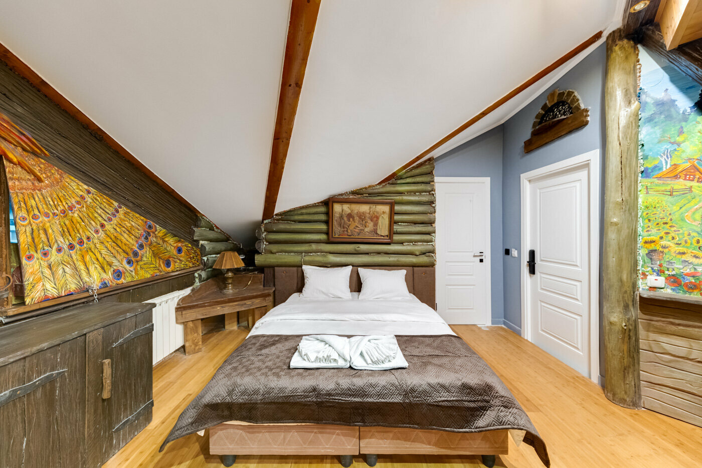 Люкс с балконом