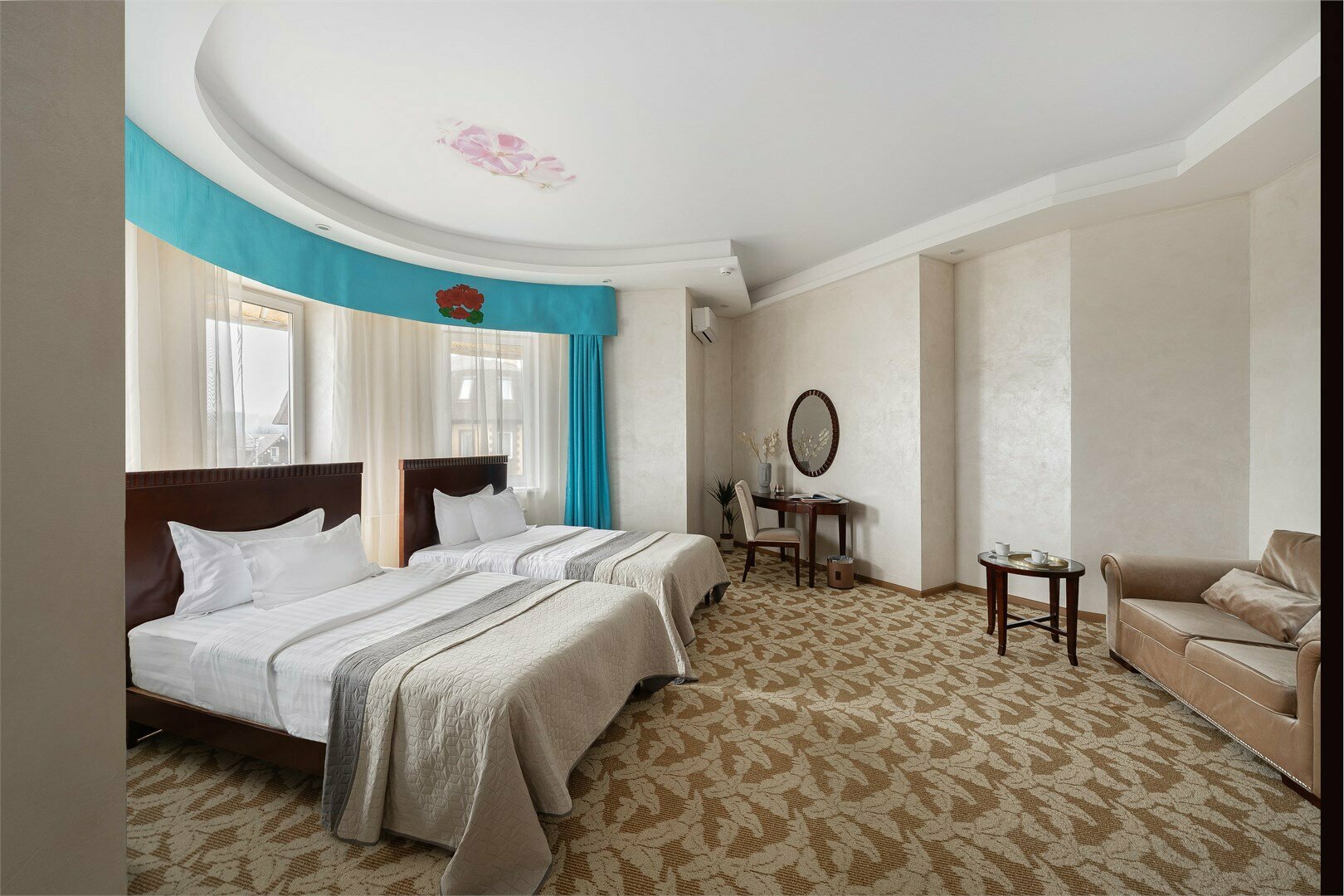 Семейный номер "Семицветик"