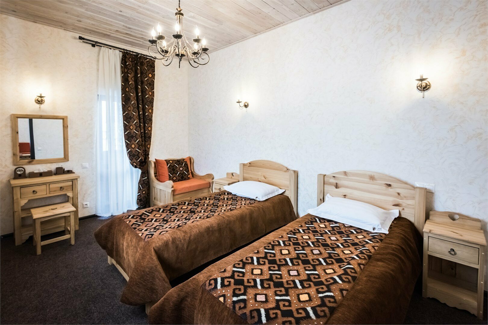 Номер "Улучшенное Семейное Купе"