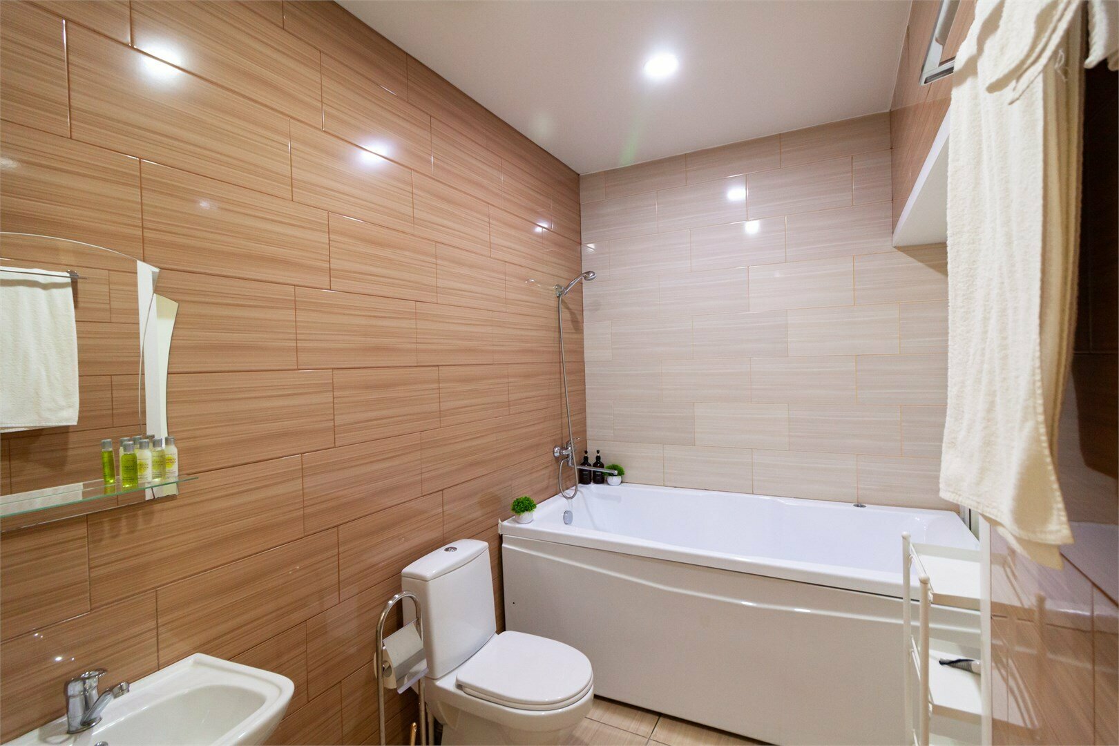 Улучшенный номер с кроватью размера «queen-size»