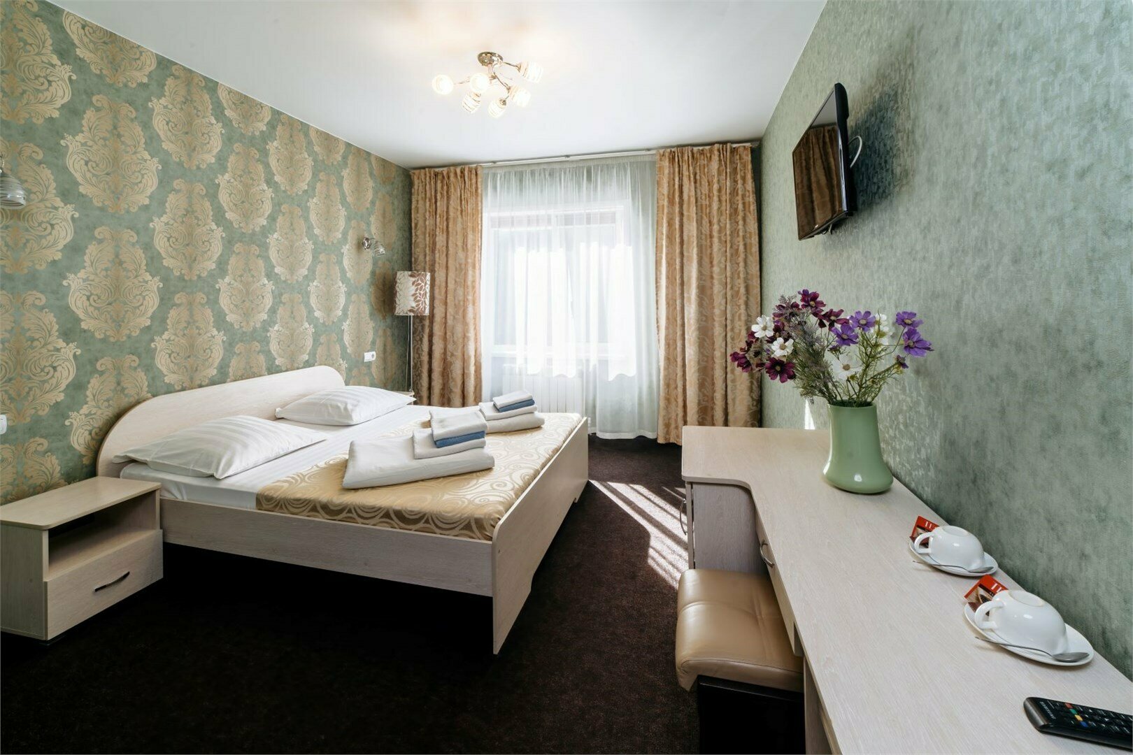 Улучшенный двухместный номер с 1 кроватью