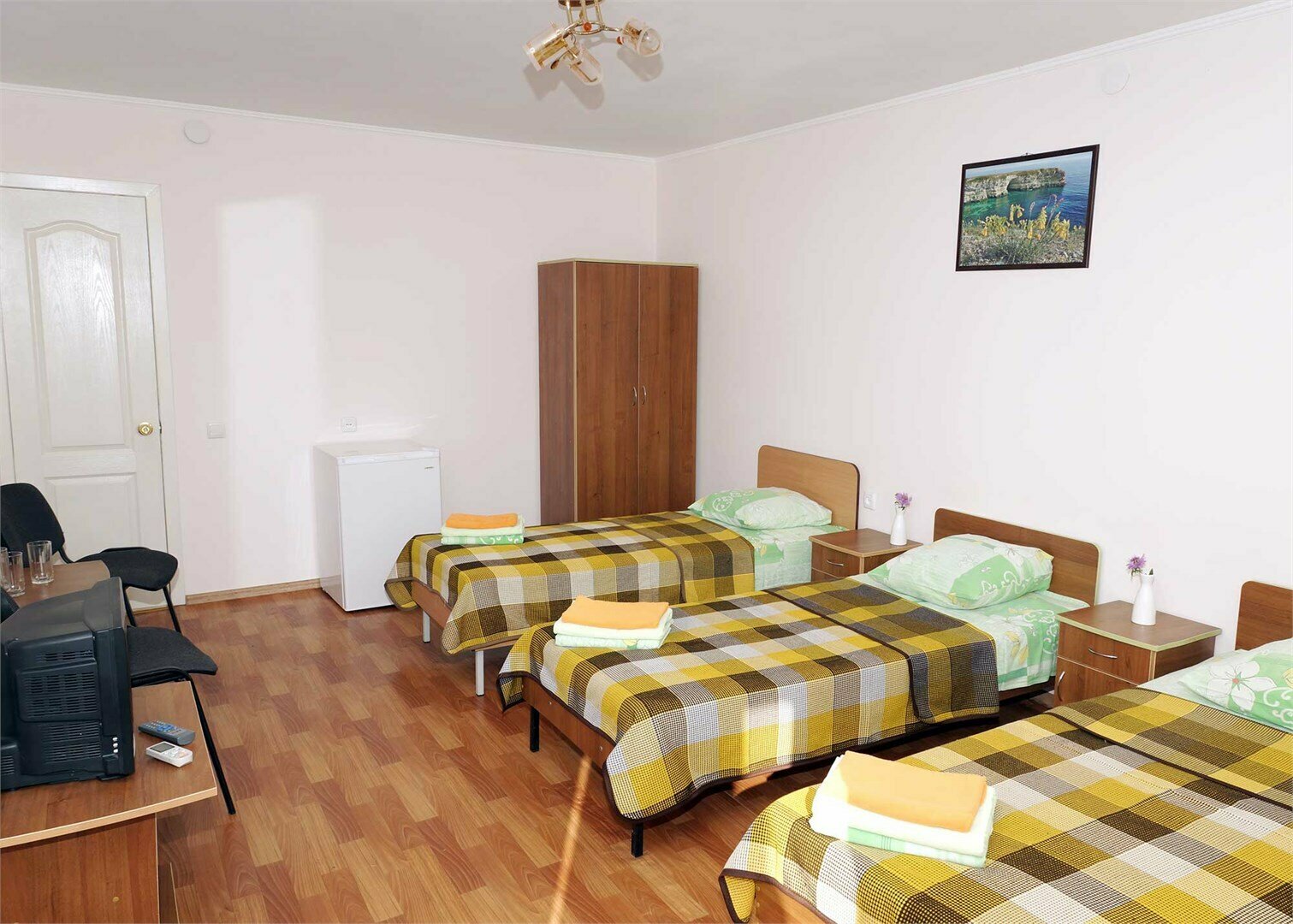 Коттеджный городок "Солнечная долина" 1-комн. 3-х местный 1-я категория