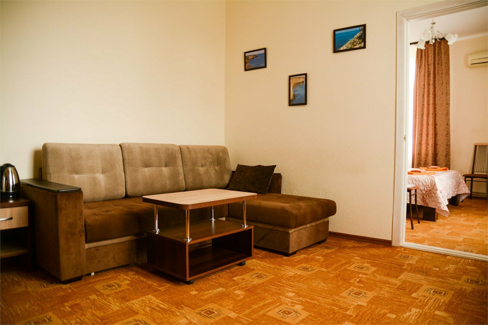 «Усадьба Попова» 2-комн. 3-х местный "джуниор сюит"