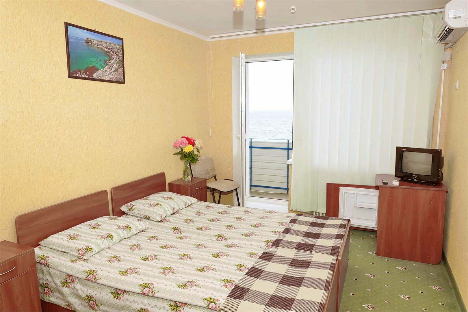 Корпус "Морской" 1-комн. 2-х местный "стандарт" 1 -я категория вид на степь