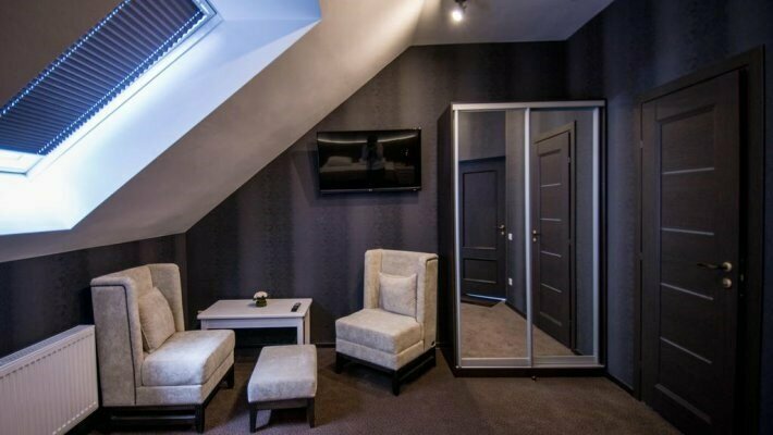 Улучшенный трехместный номер