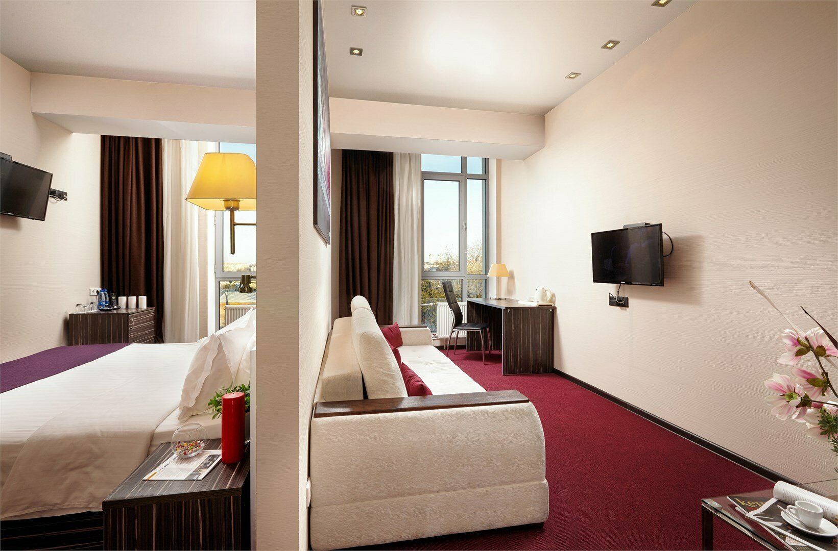 Джуниор Сюит