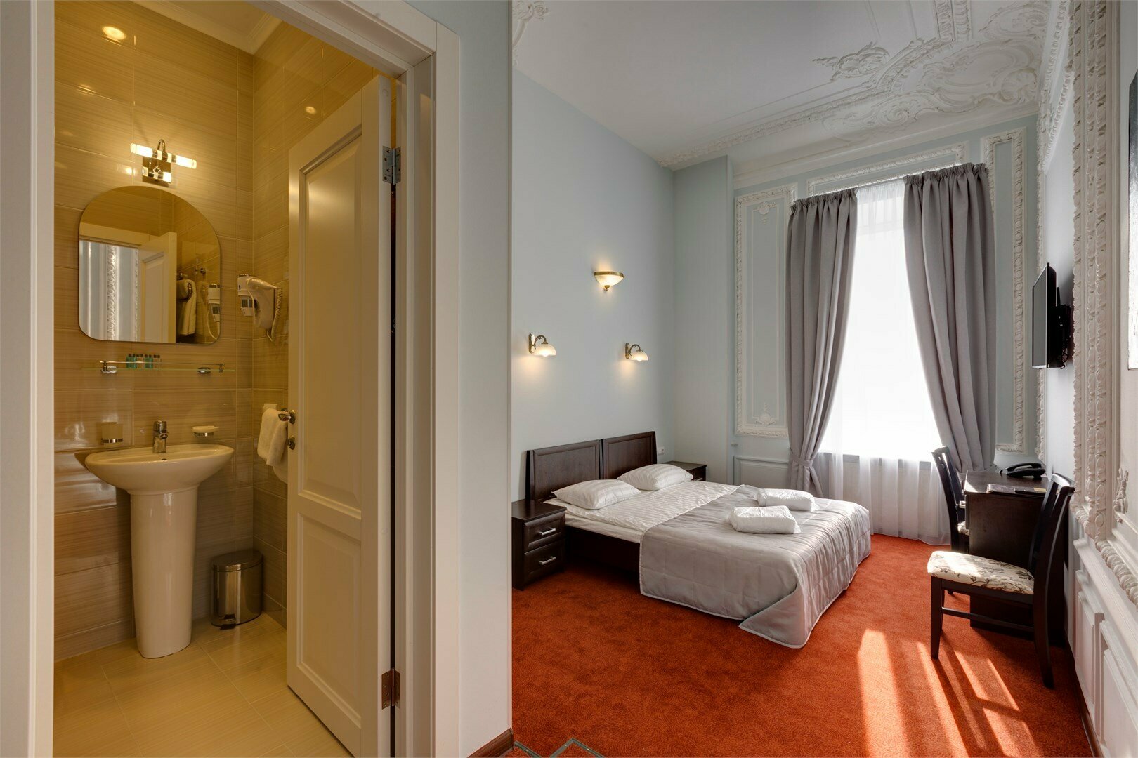 Делюкс с 1 или 2 кроватями и видом на город