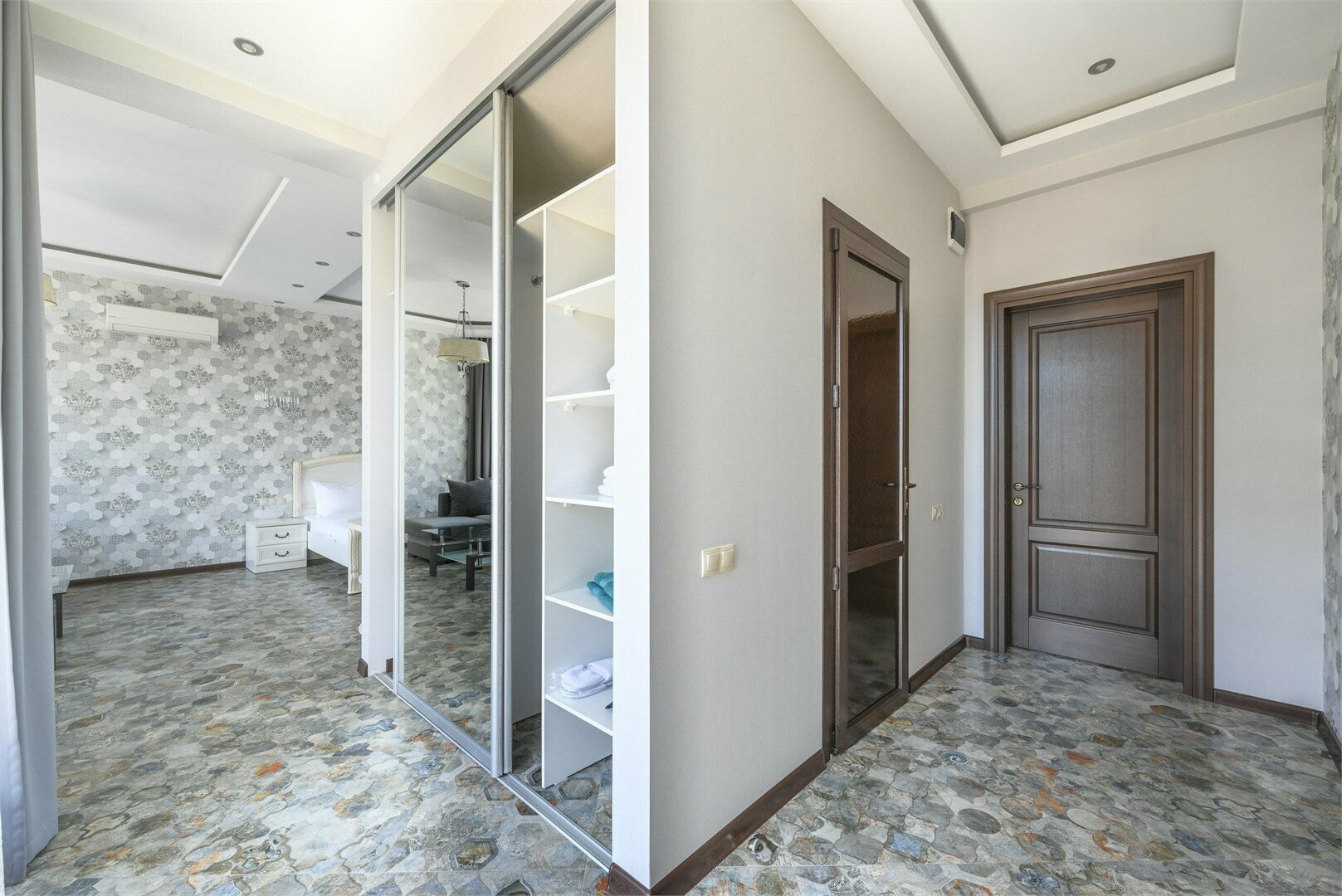 Улучшенный номер с балконом