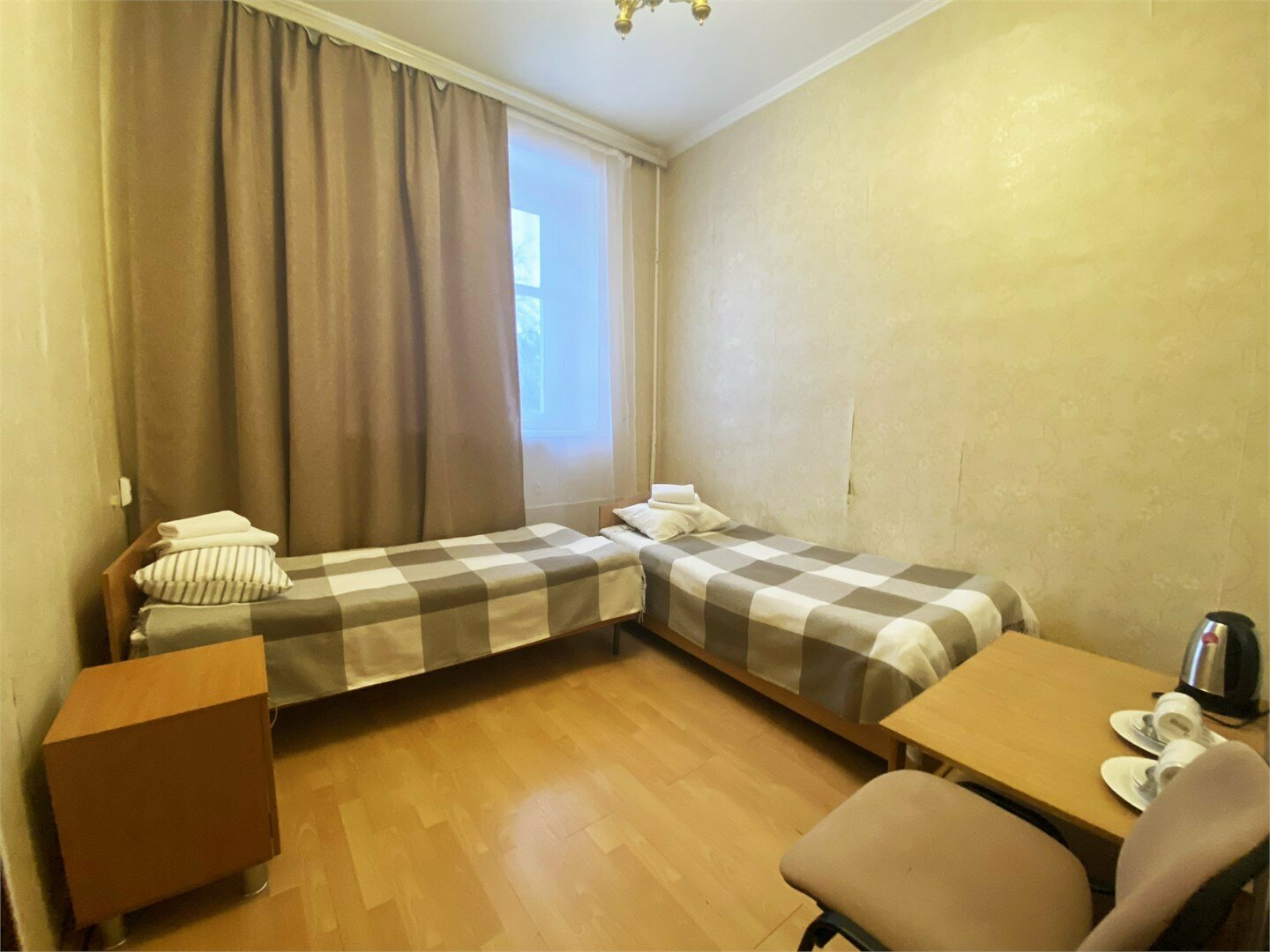 Четырехместный номер РЕТРО с собственными удобствами