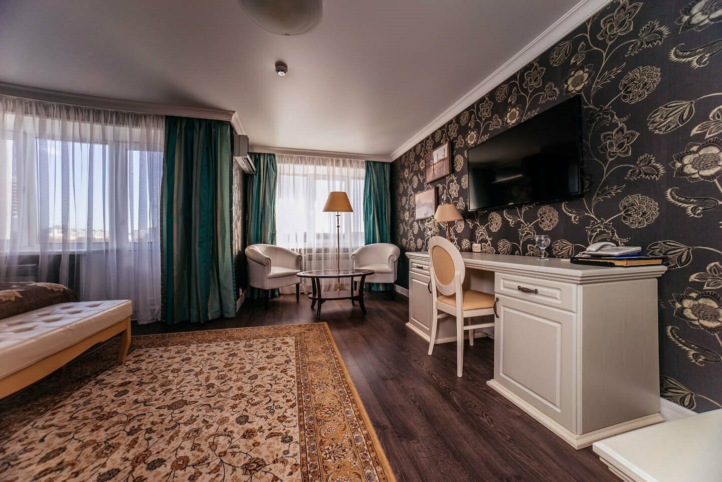 Номер-студия Делюкс