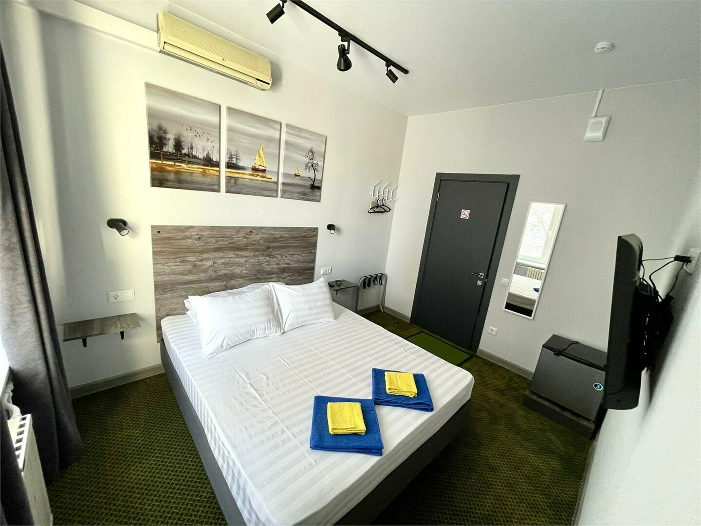 Улучшенный двухместный номер с 1 кроватью