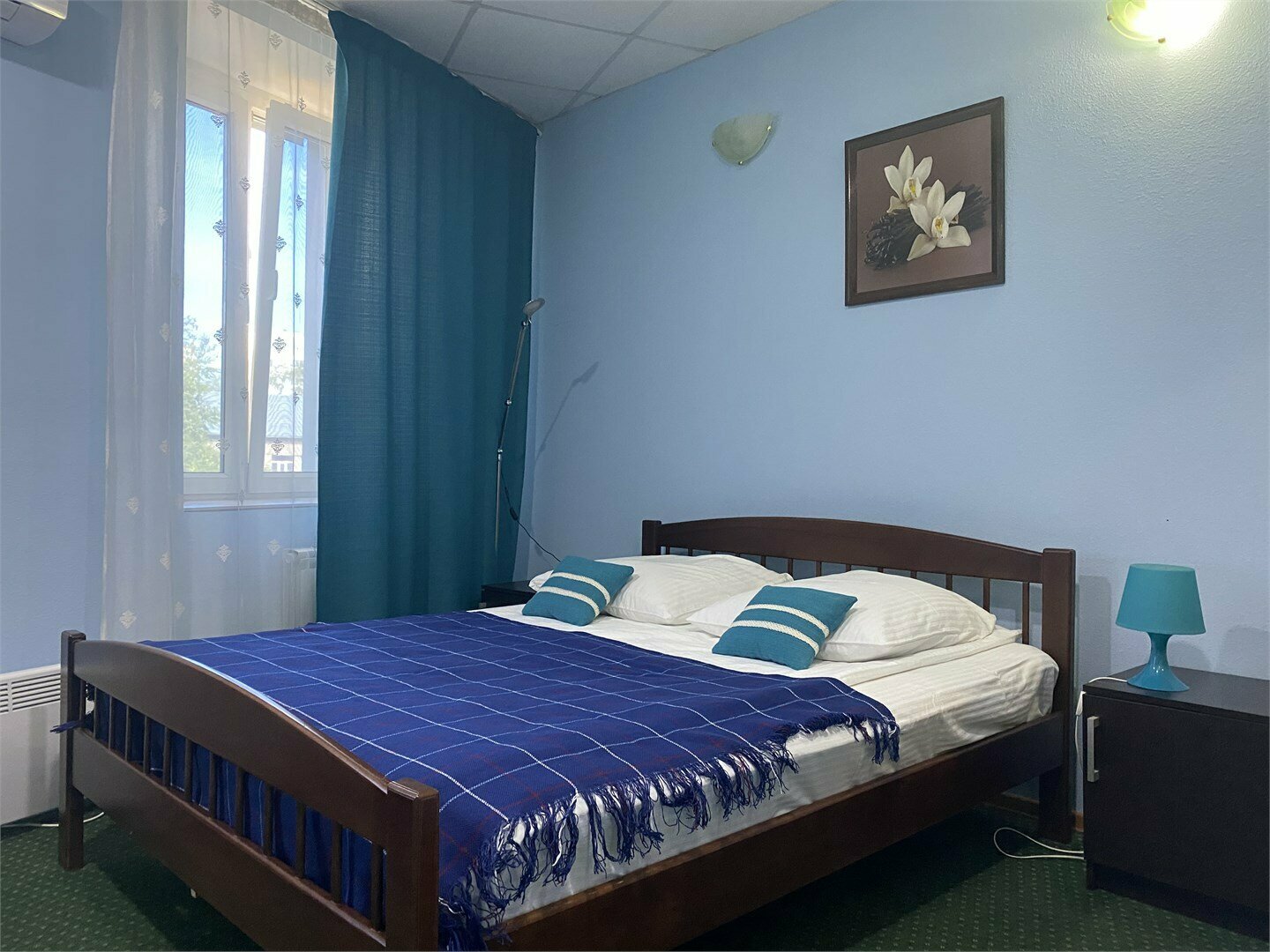 Эконом Стандарт Трехместный