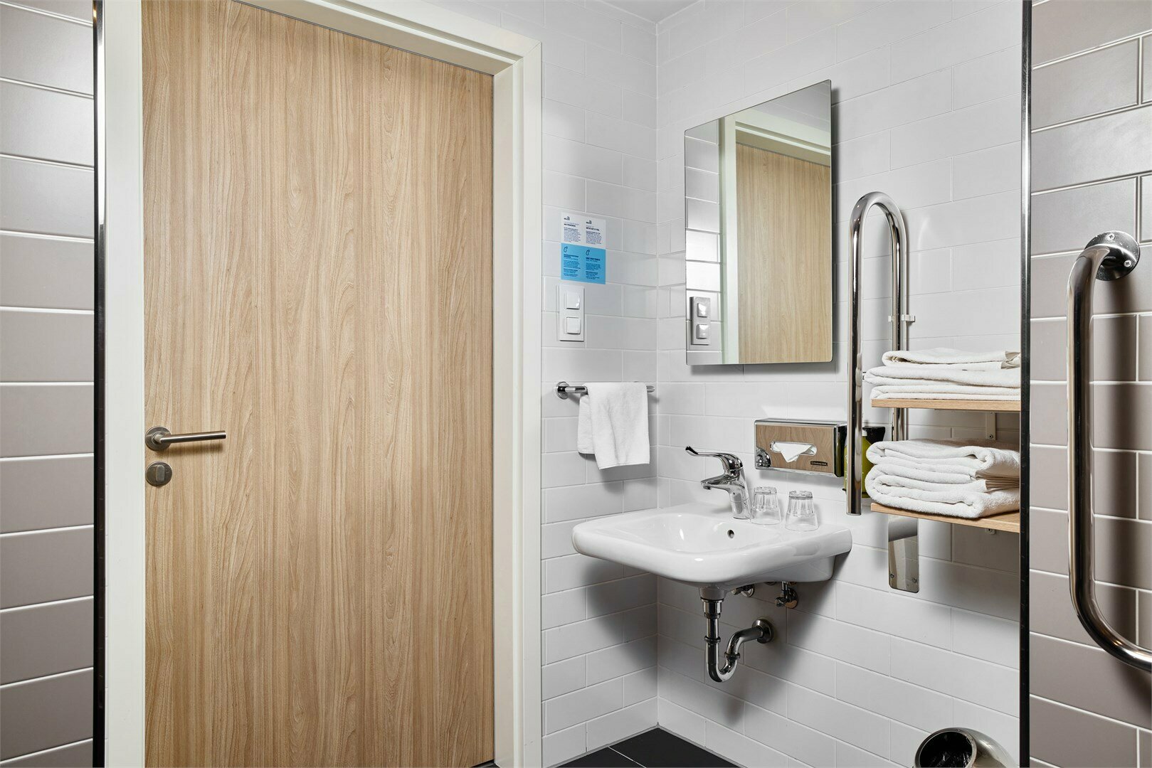 1 категория/Стандарт с двуспальной кроватью для людей с ограниченными возможностями