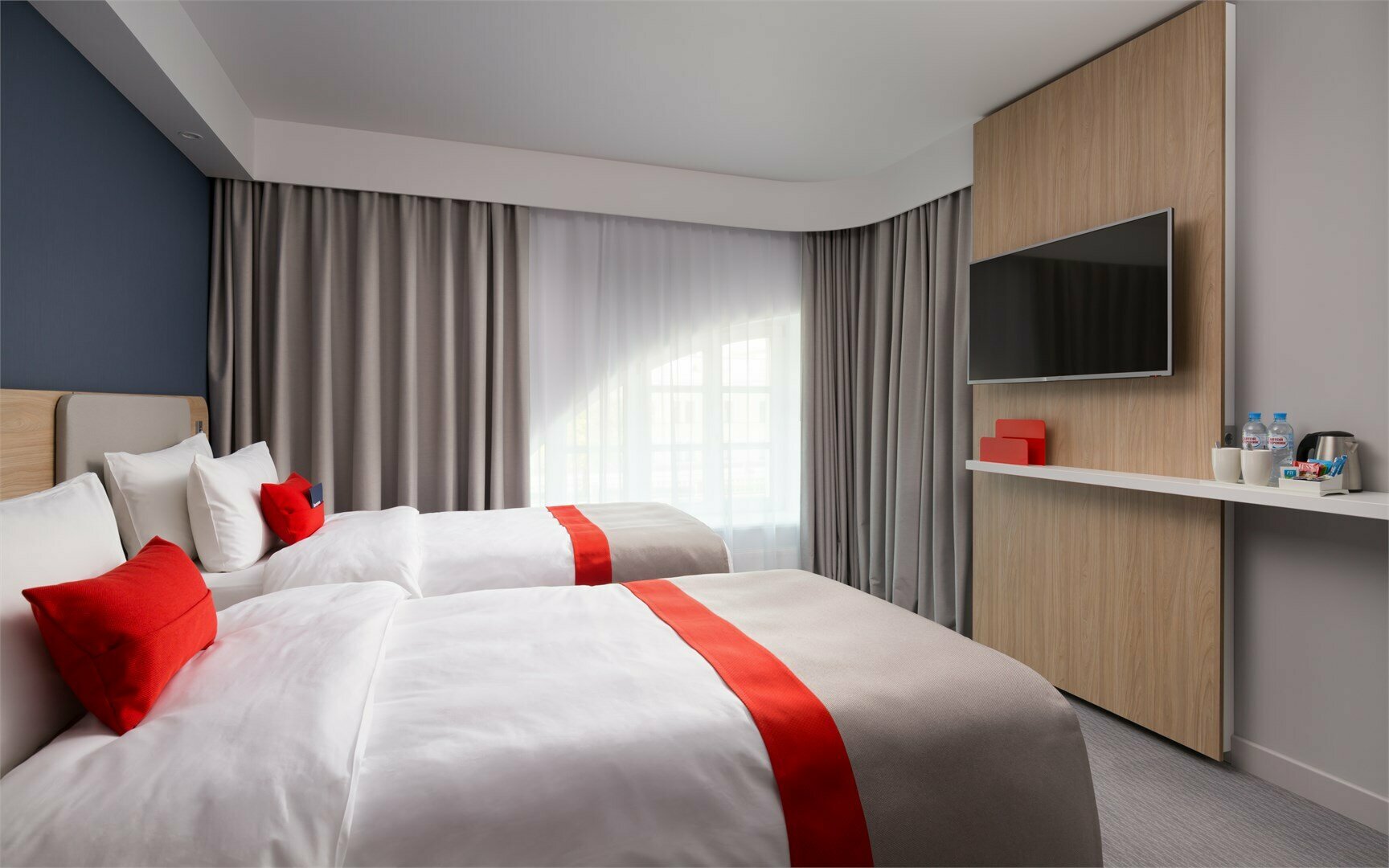 Джуниор Сюит/Улучшенный с двумя раздельными кроватями для некурящих