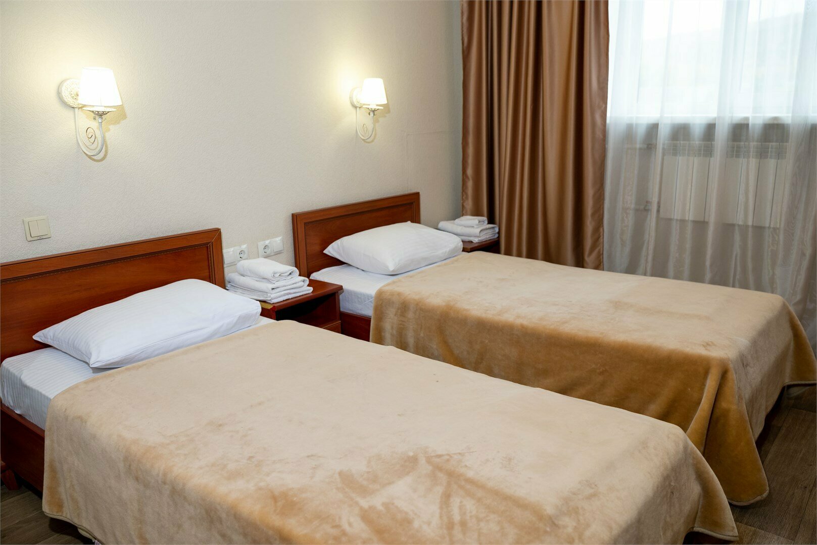 Улучшенный двухместный номер с 2 отдельными кроватями