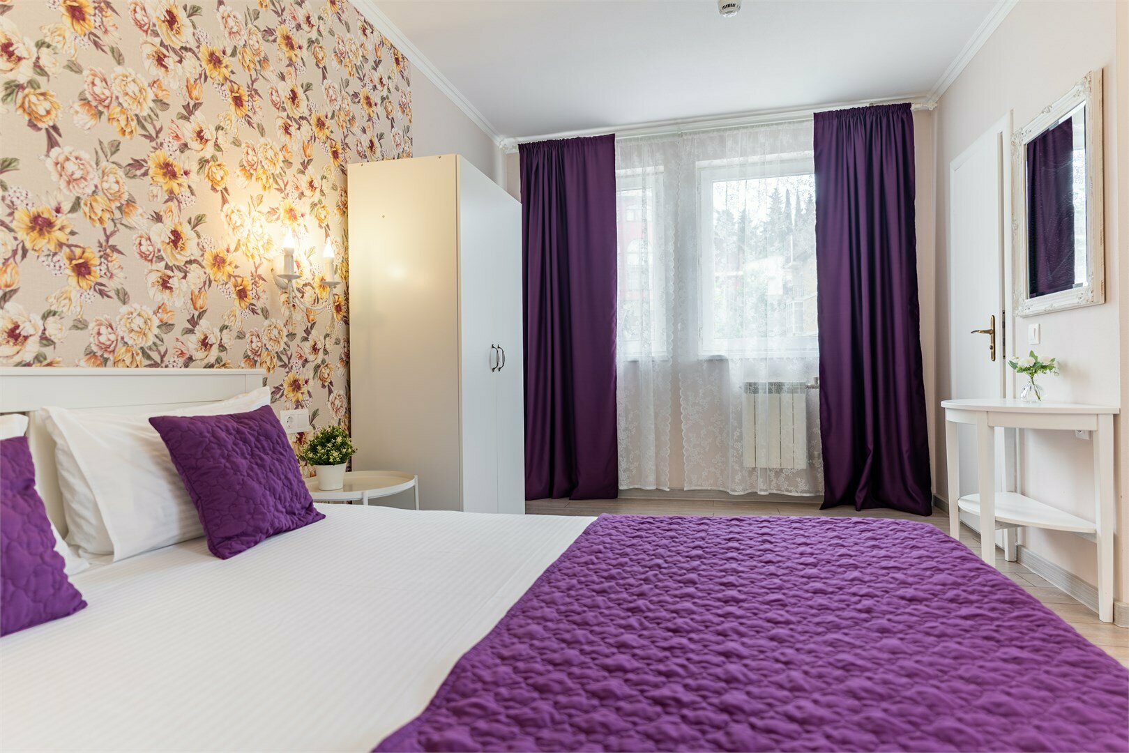 Улучшенный двухместный номер с 1 кроватью или 2 отдельными кроватями, вид на город