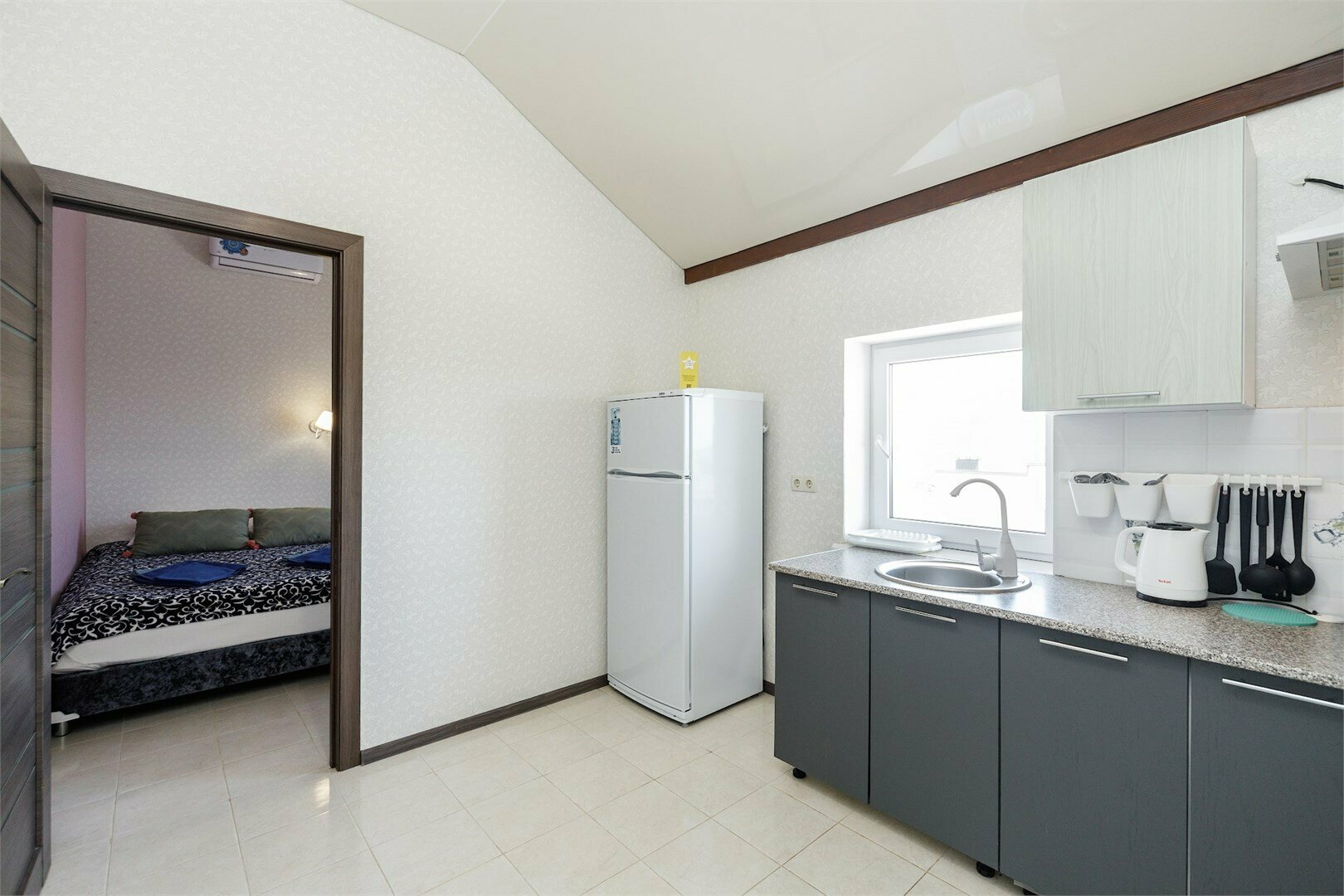 Апартаменты люкс трёхкомнатные без лоджии  ‌(3 этаж)