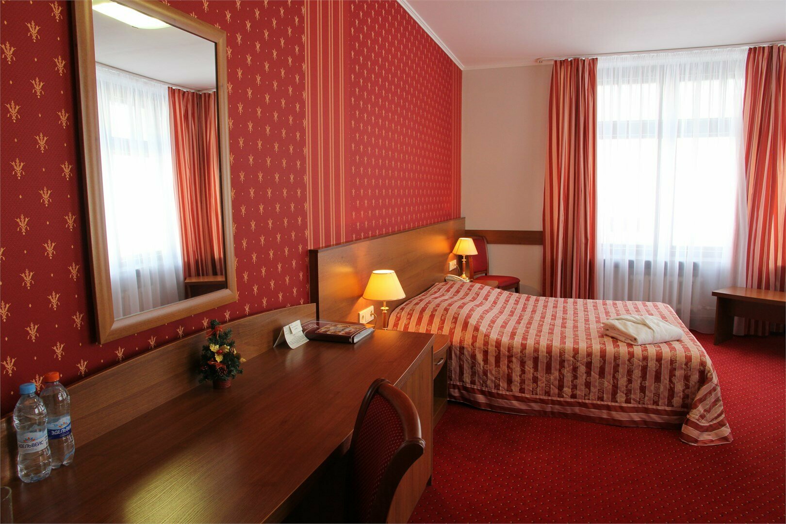 Улучшенный двухместный номер с 1 кроватью