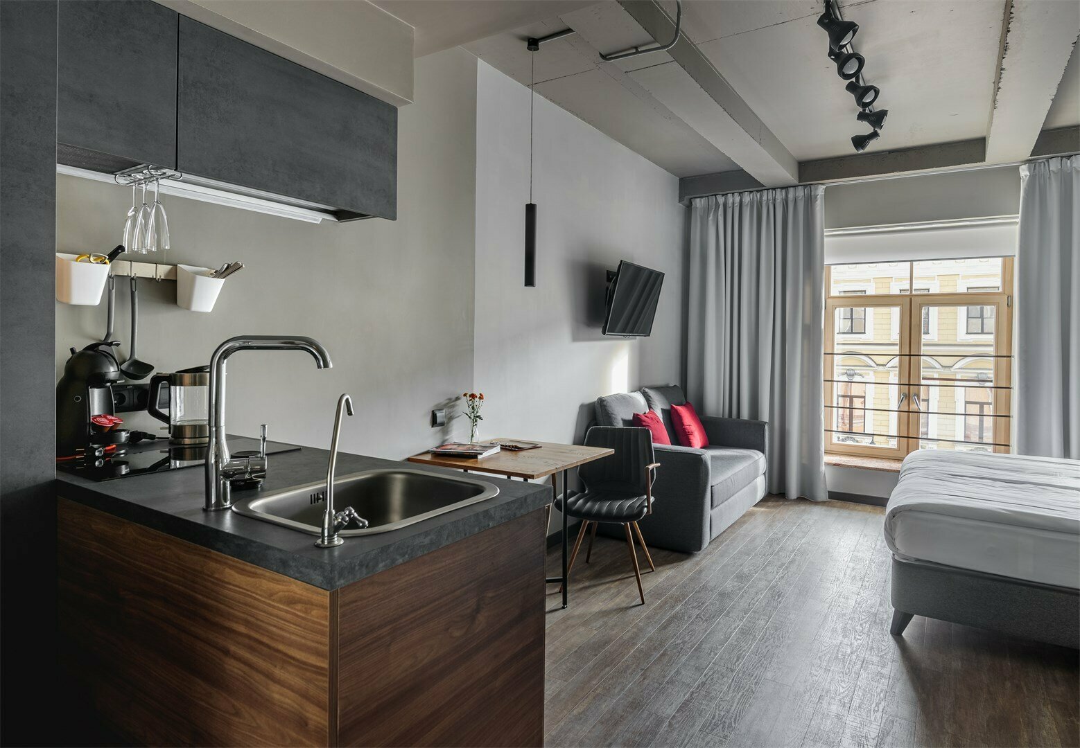 Улучшенный номер с кроватью размера "king-size"