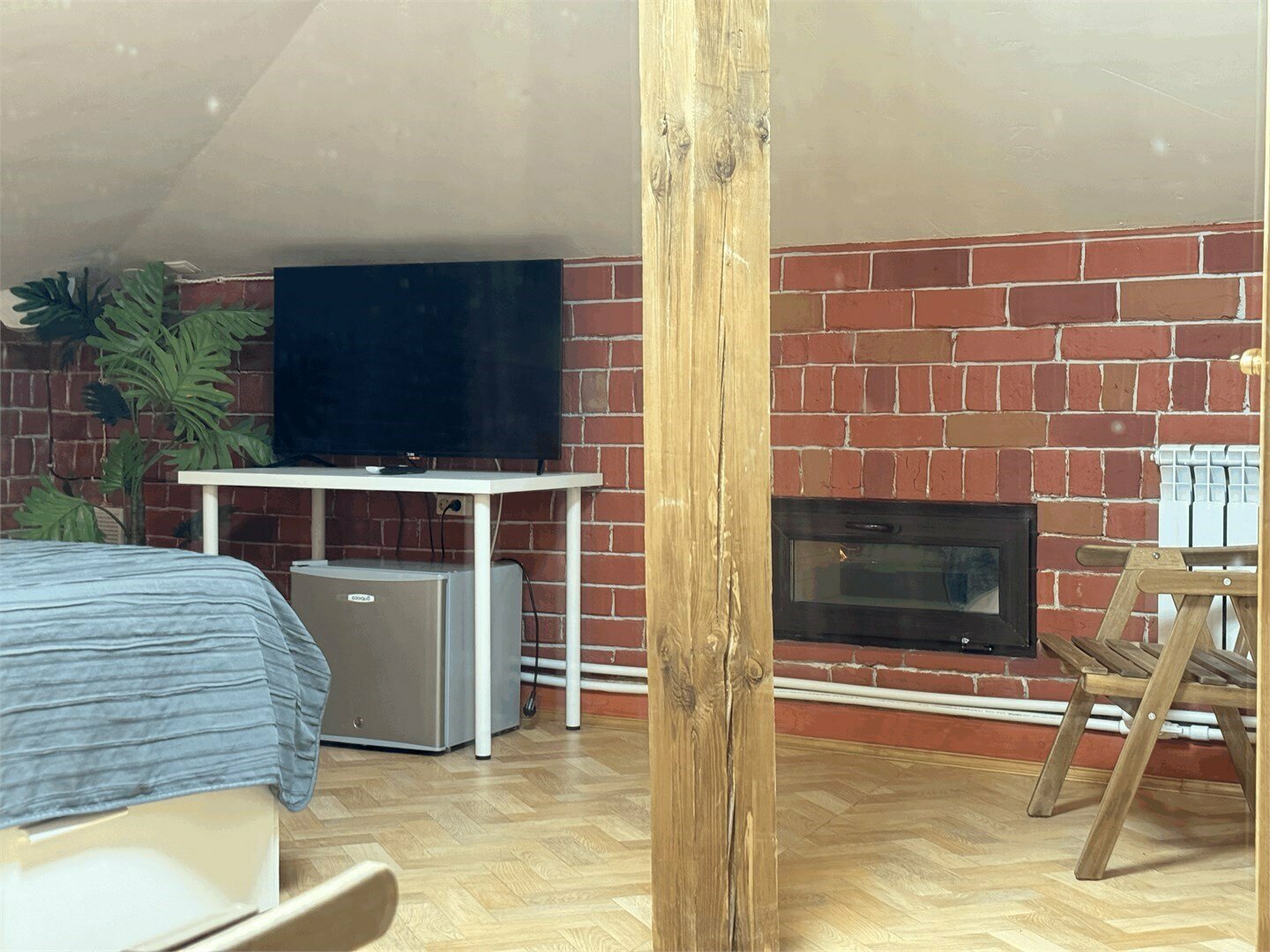 1 - Мансарда Без окон - 1