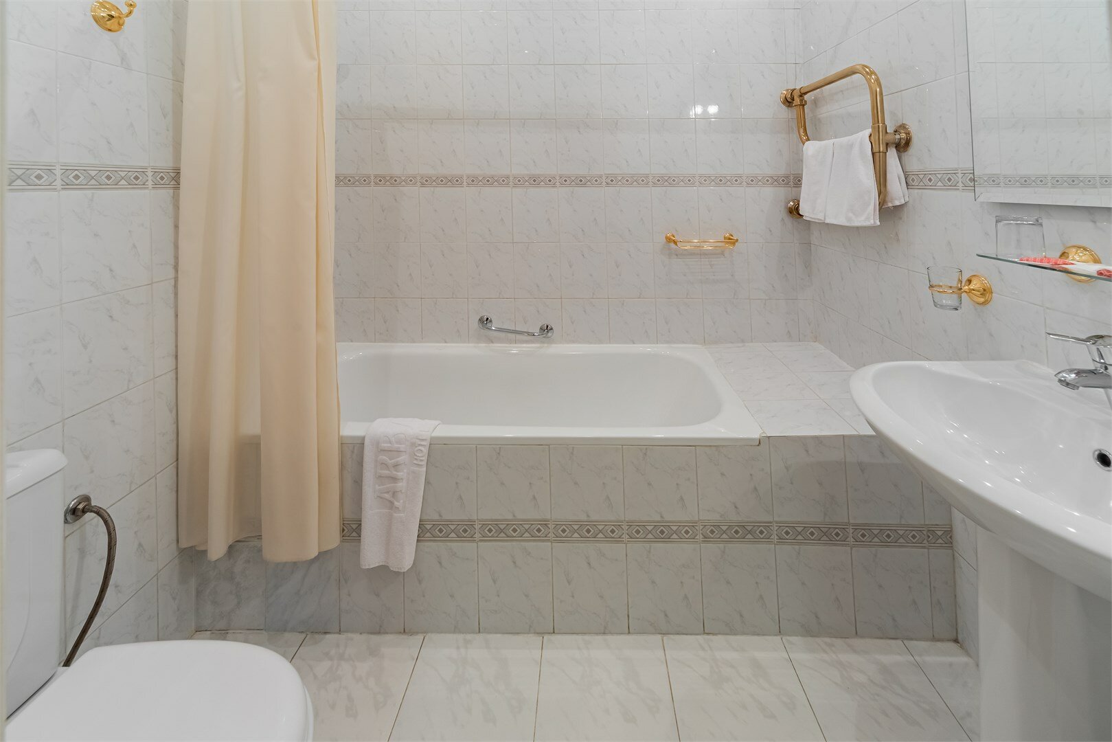 Полулюкс Twin