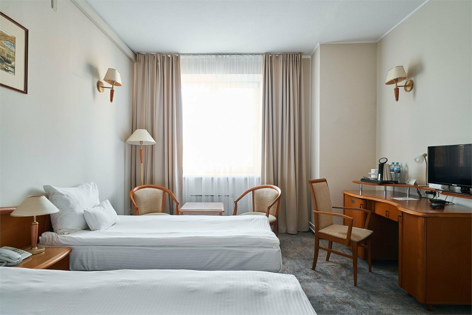 Премиум с балконом