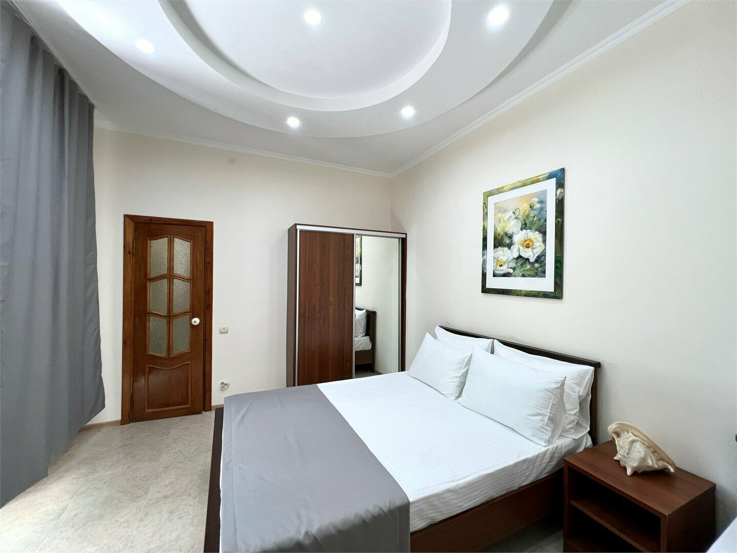 Трехместный номер с видом на сад