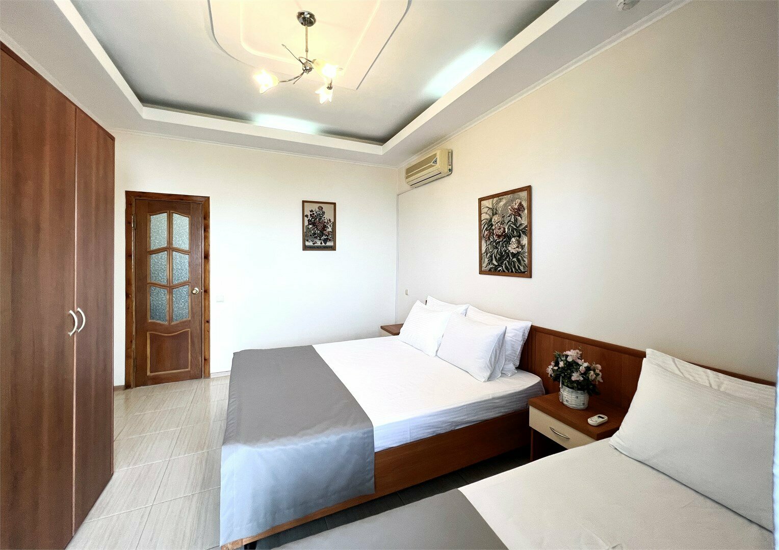 Трехместный номер с видом на море