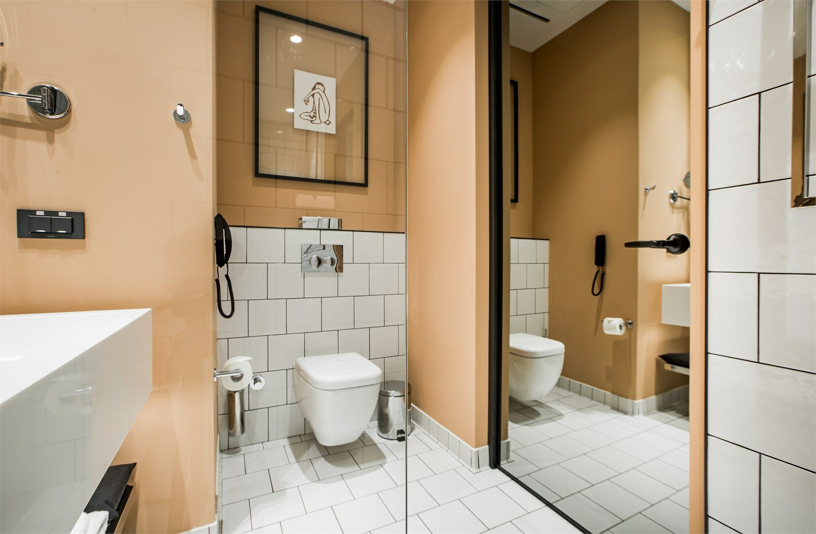 Двухместный номер NEO Комфорт с видом на город с одной большой кроватью