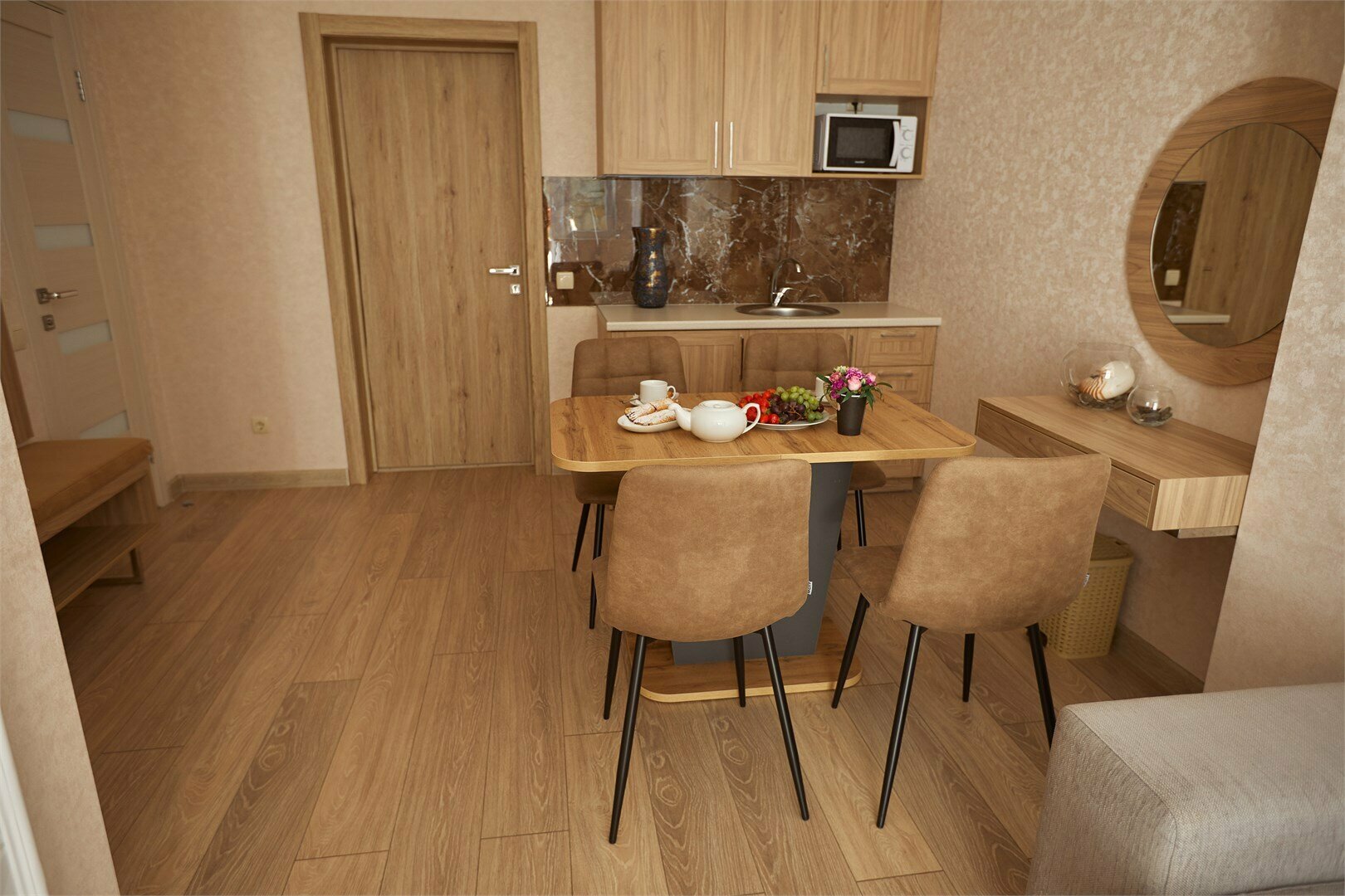 Семейный номер с террасой