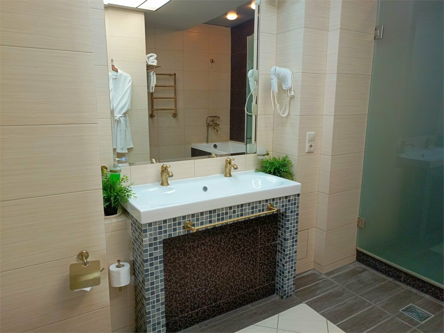 Номер Гранд-Люкс