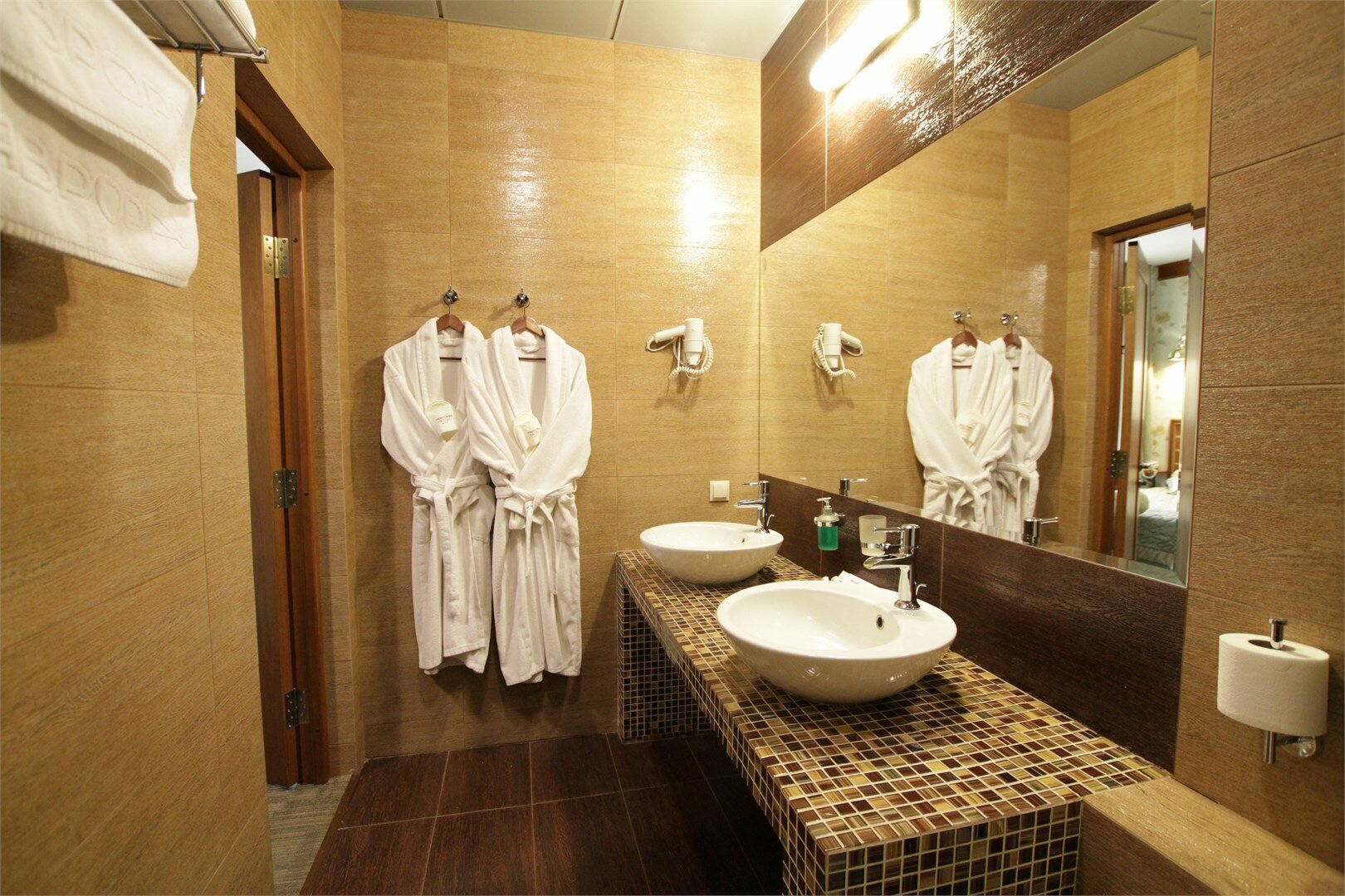 Номер Полулюкс