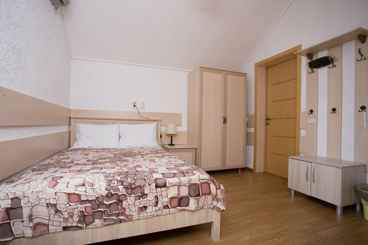 Стандарт- М вид на горы.